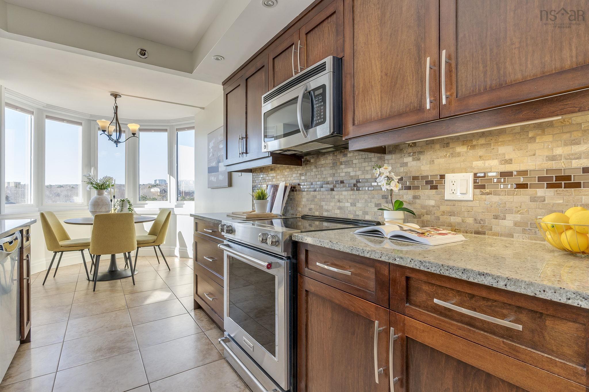 $430,000.00: 1110 45 Vimy Avenue, Clayton Park