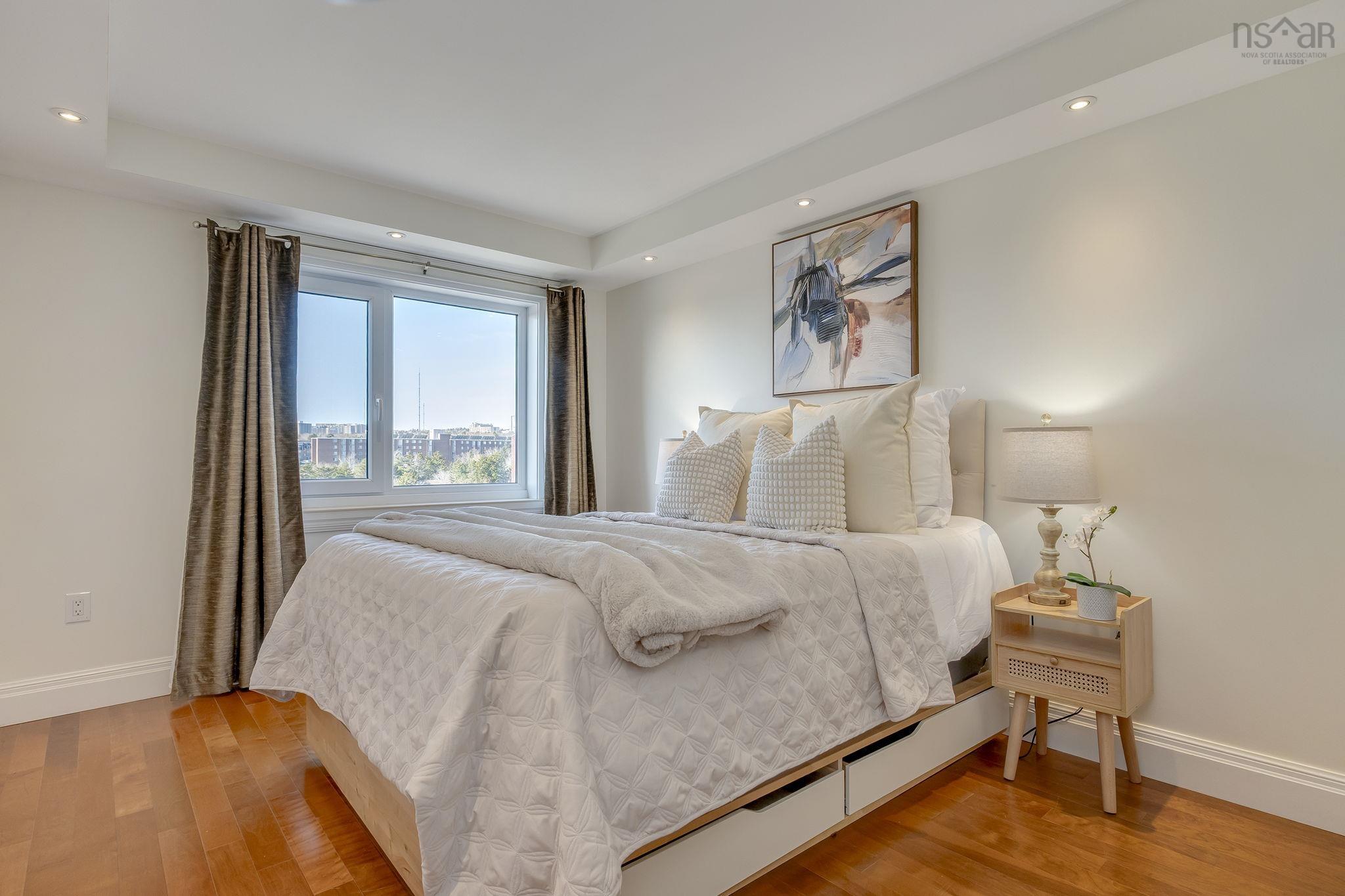 $430,000.00: 1110 45 Vimy Avenue, Clayton Park