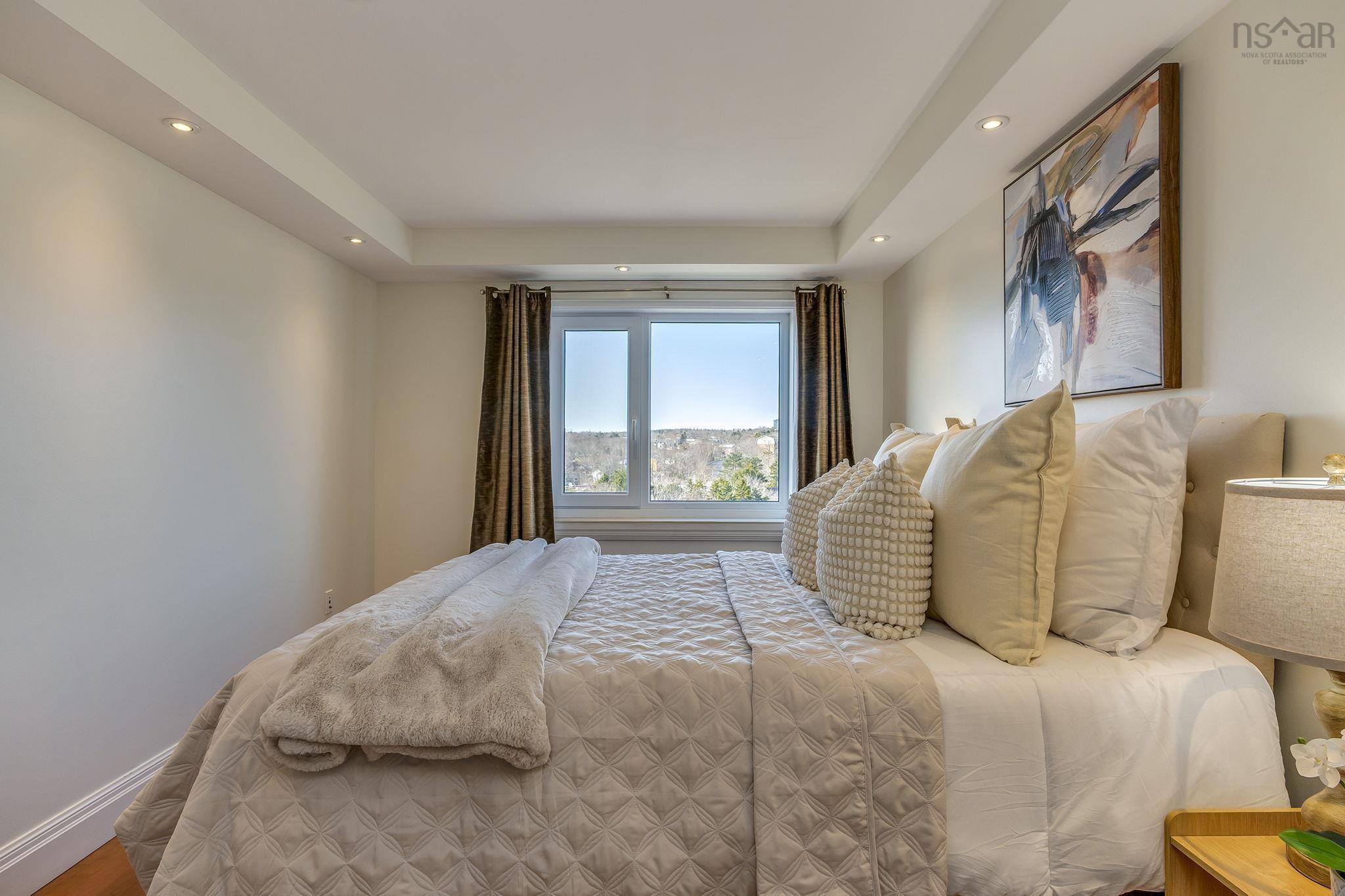 $430,000.00: 1110 45 Vimy Avenue, Clayton Park