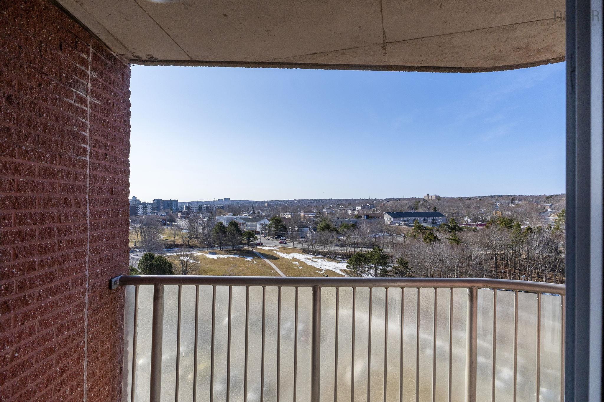 $430,000.00: 1110 45 Vimy Avenue, Clayton Park