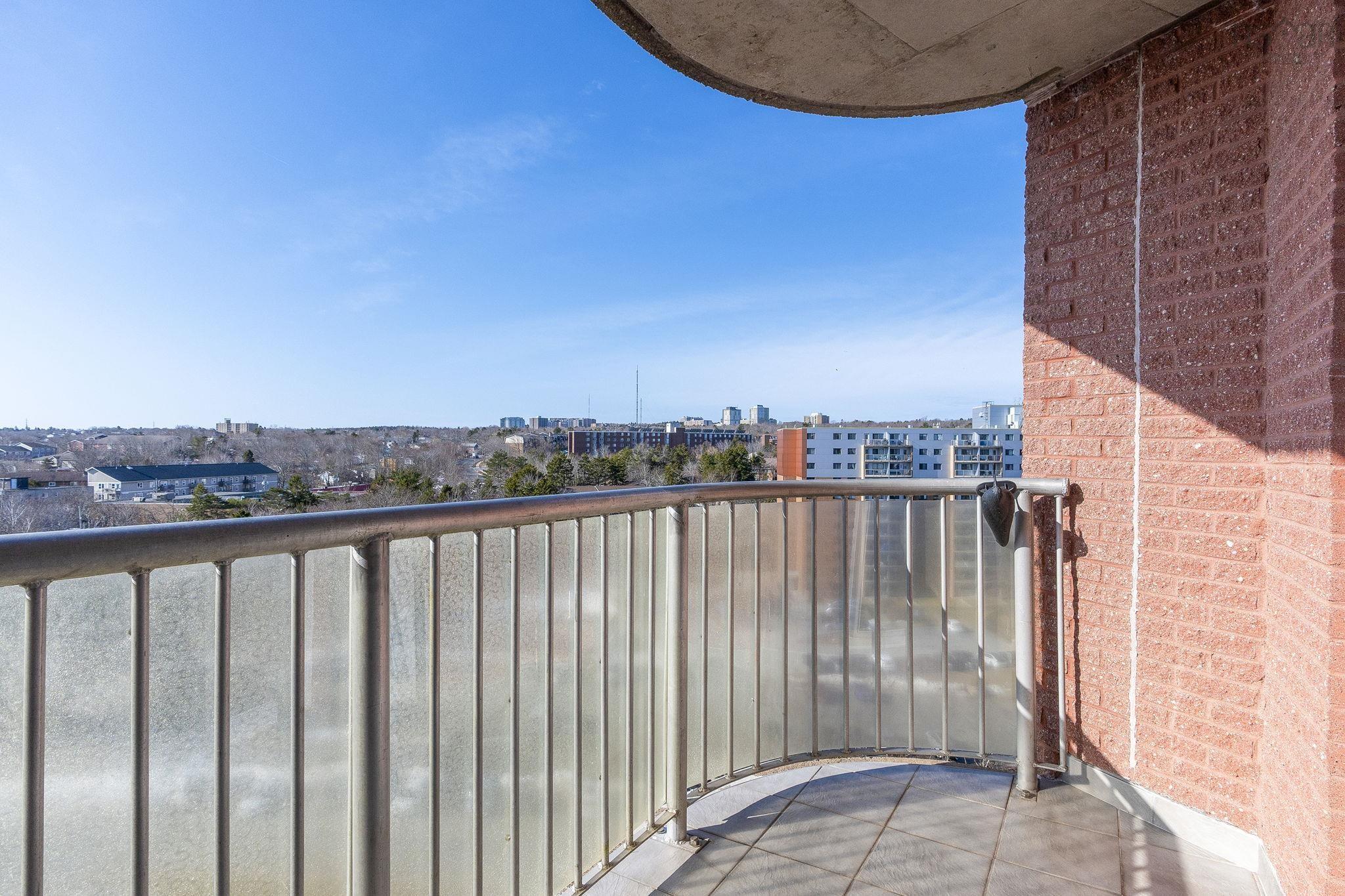 $430,000.00: 1110 45 Vimy Avenue, Clayton Park