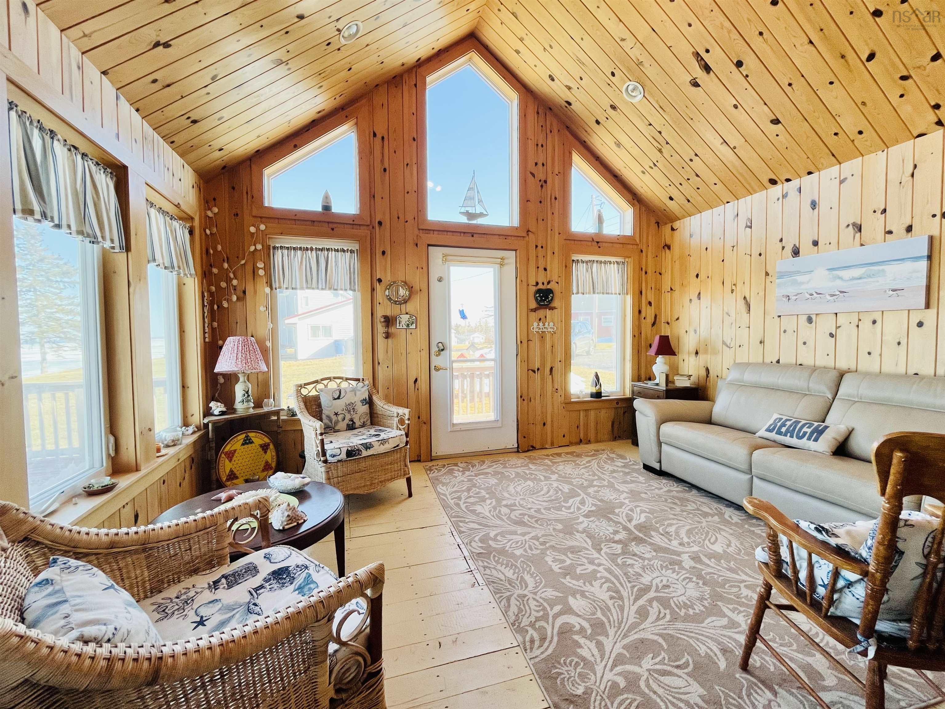 $279,900.00: 219 Norm Greene Trail, Port Howe