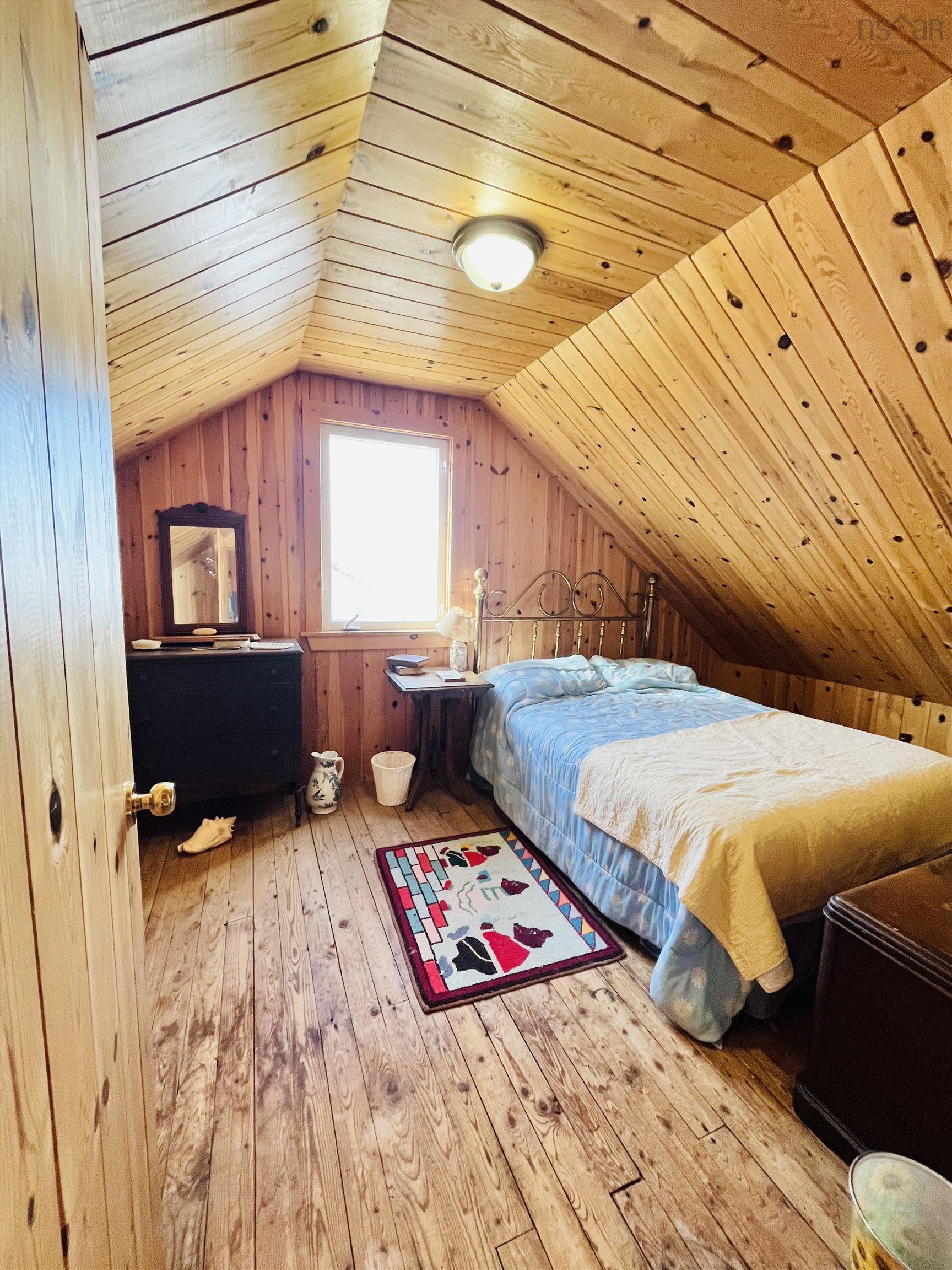 $279,900.00: 219 Norm Greene Trail, Port Howe