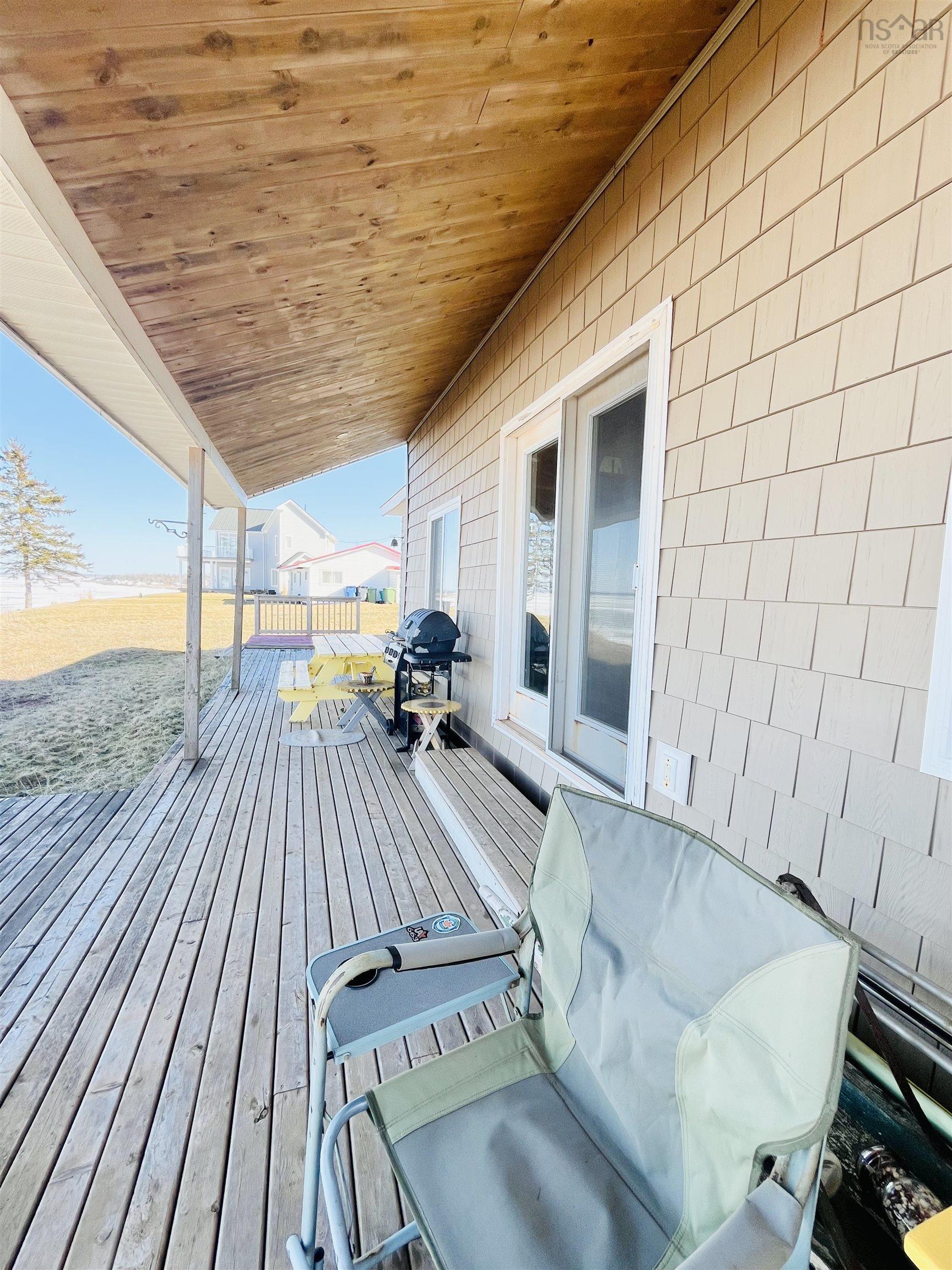 $279,900.00: 219 Norm Greene Trail, Port Howe