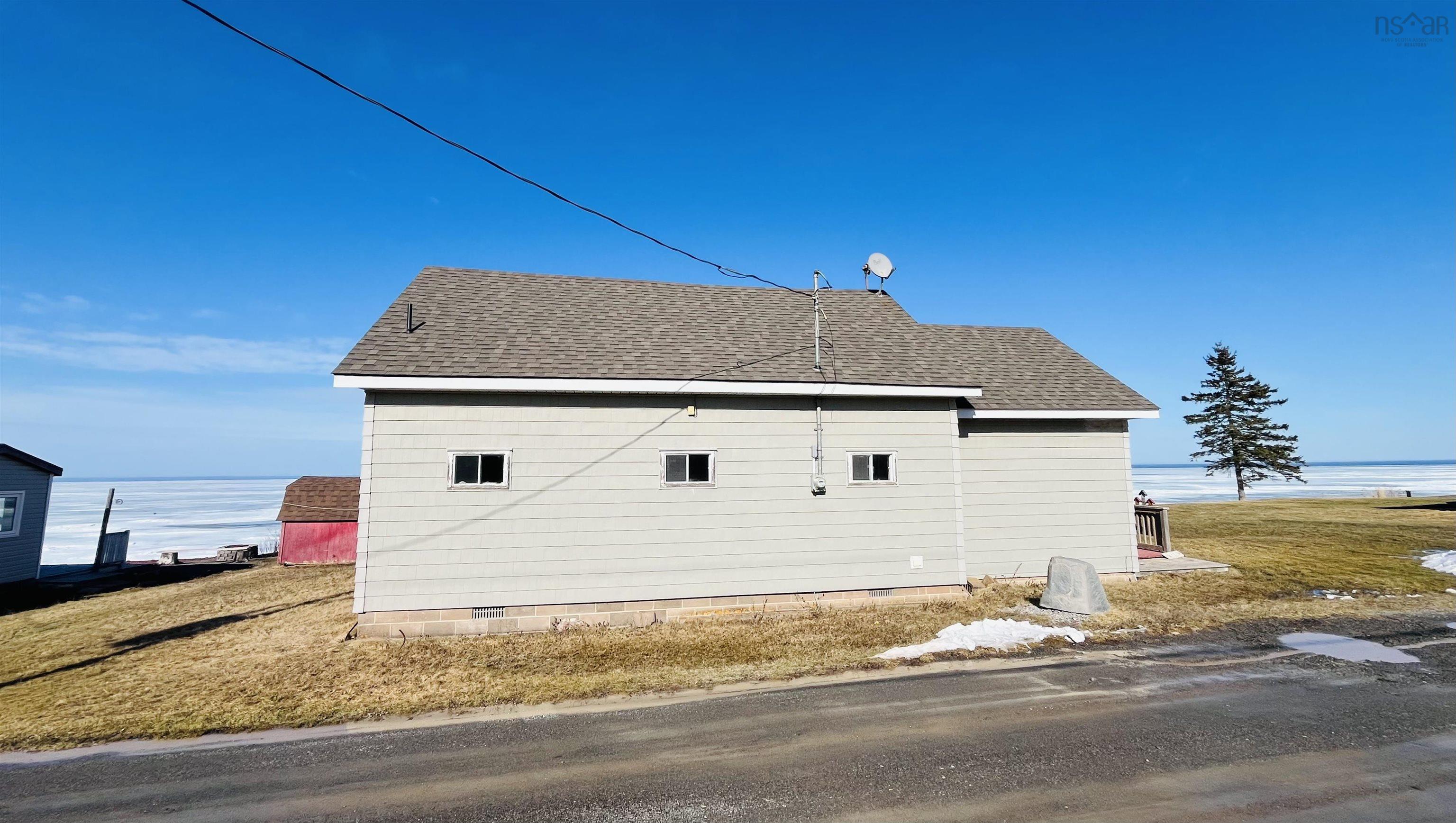 $279,900.00: 219 Norm Greene Trail, Port Howe