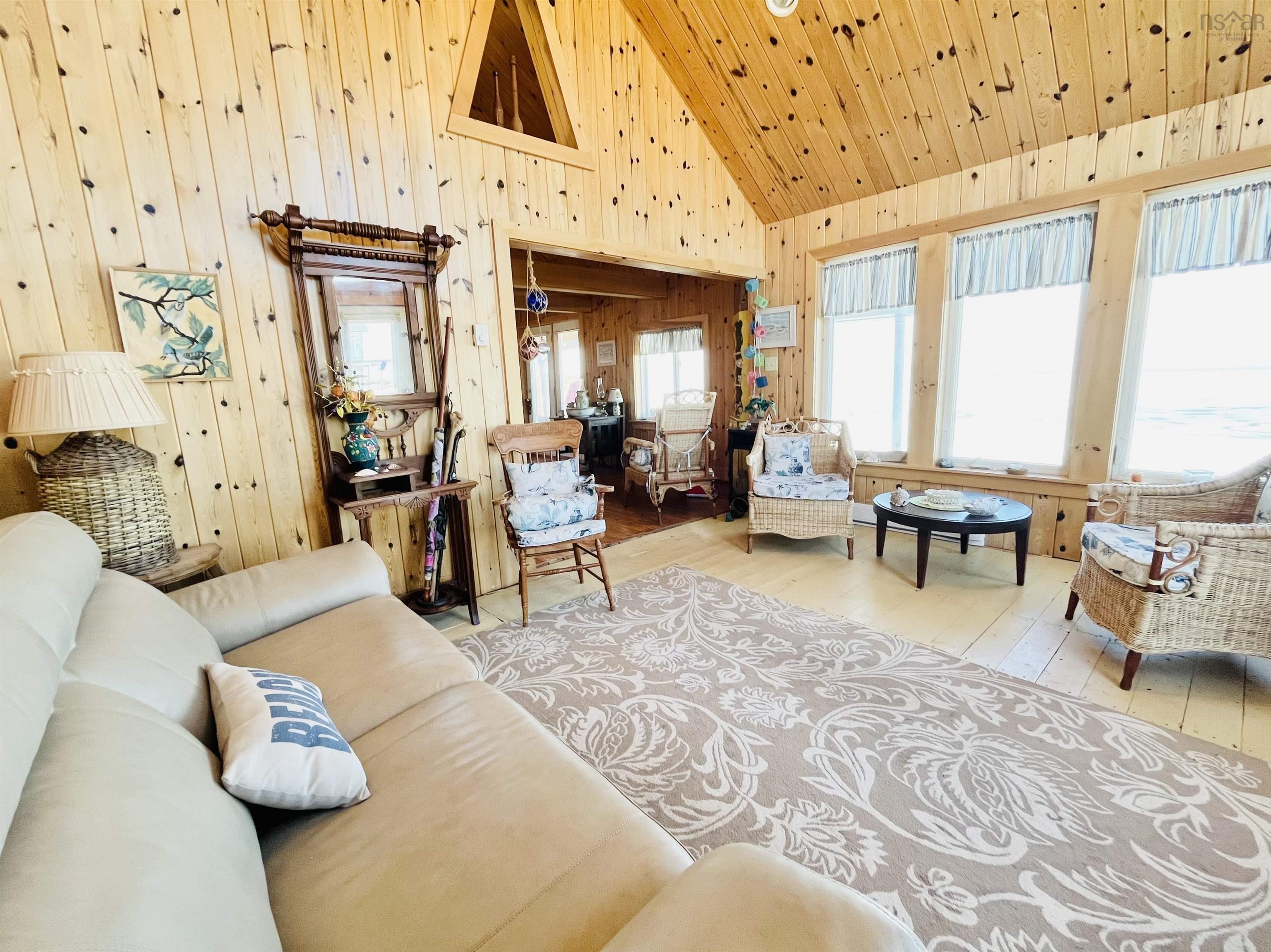 $279,900.00: 219 Norm Greene Trail, Port Howe