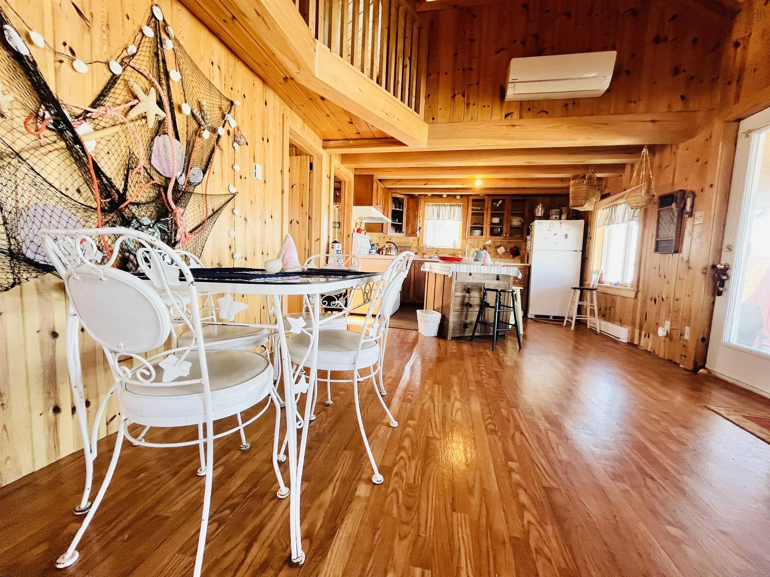 $279,900.00: 219 Norm Greene Trail, Port Howe