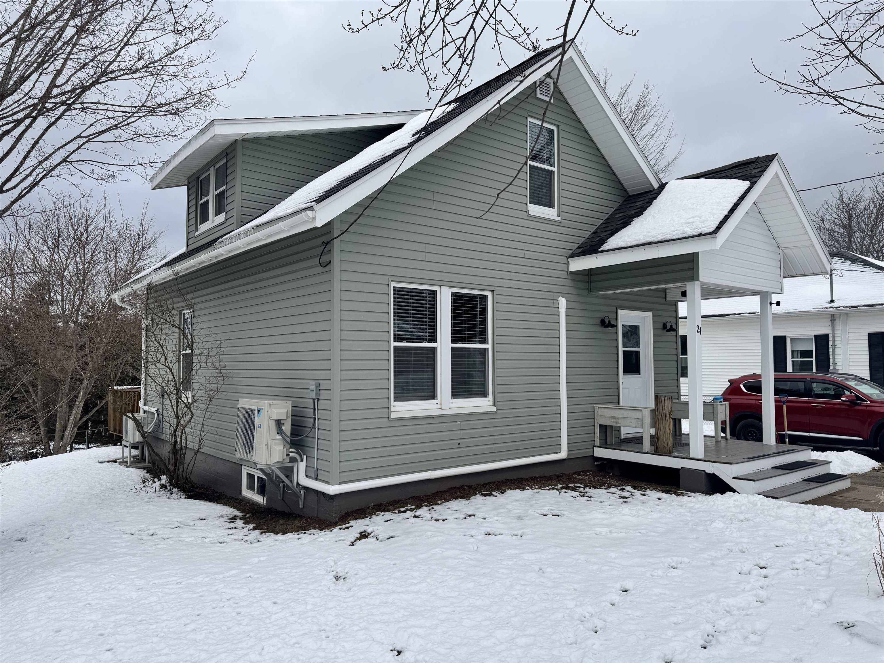 $298,500.00: 21 6th Street, Trenton