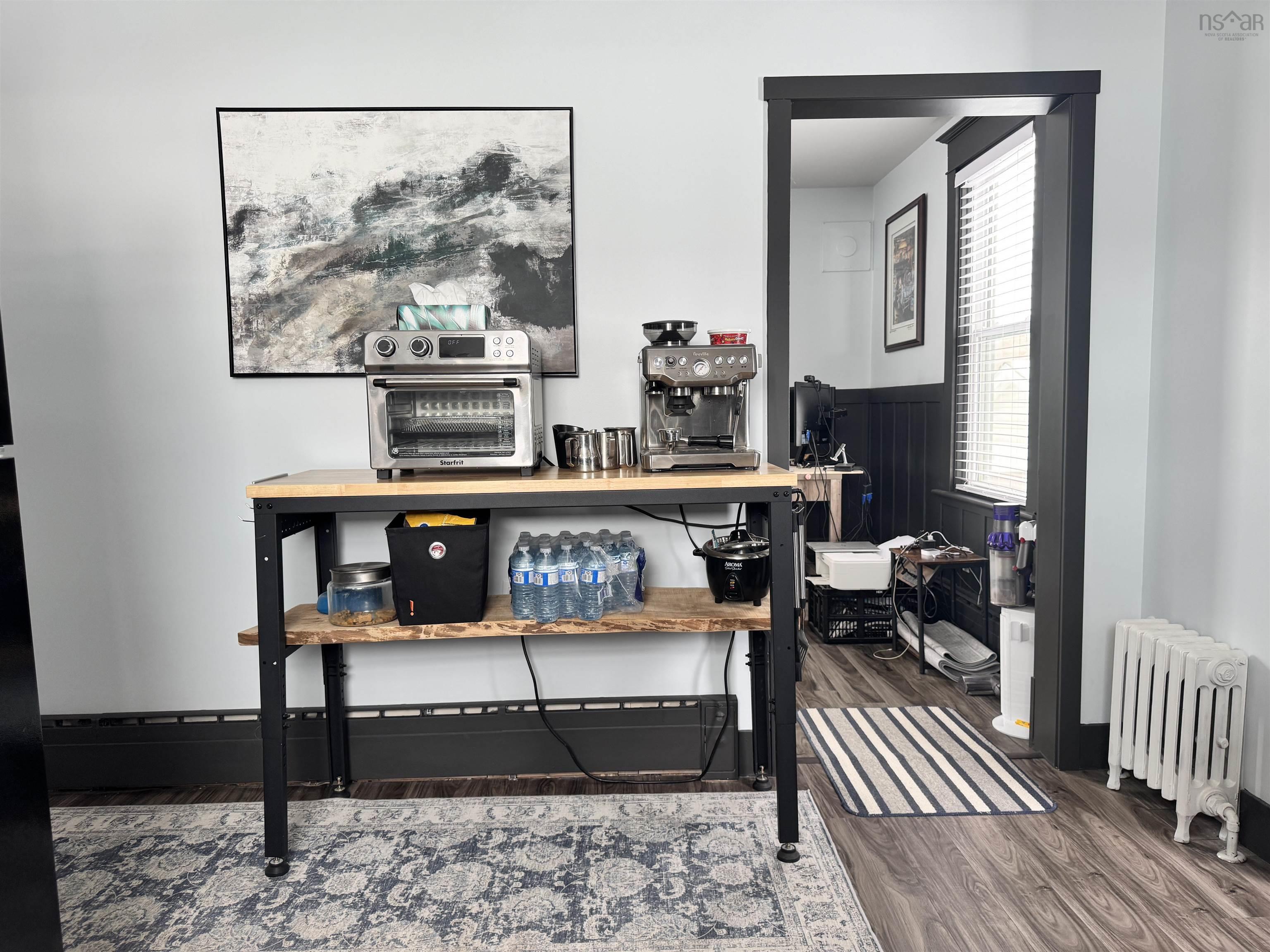 $298,500.00: 21 6th Street, Trenton