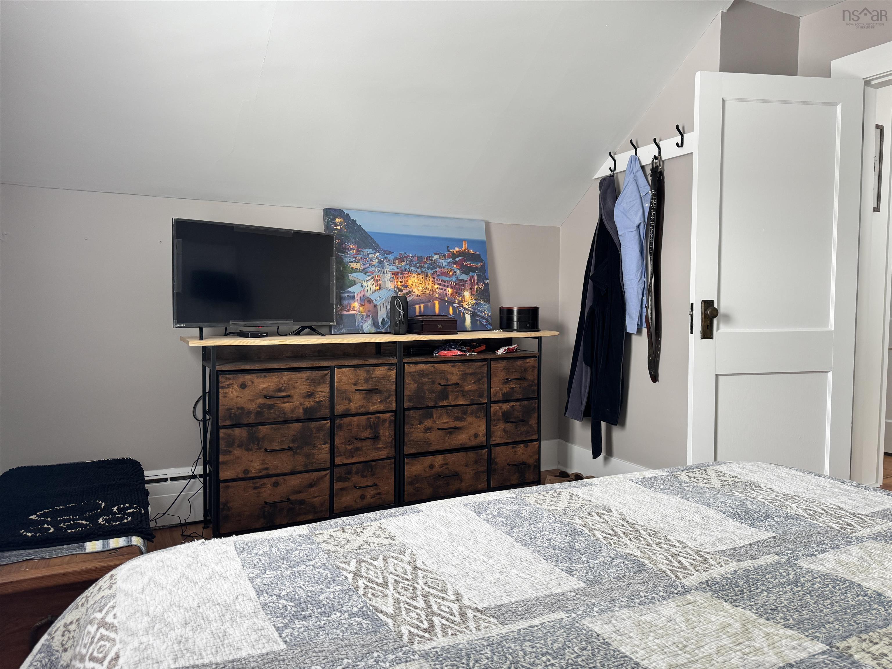 $298,500.00: 21 6th Street, Trenton