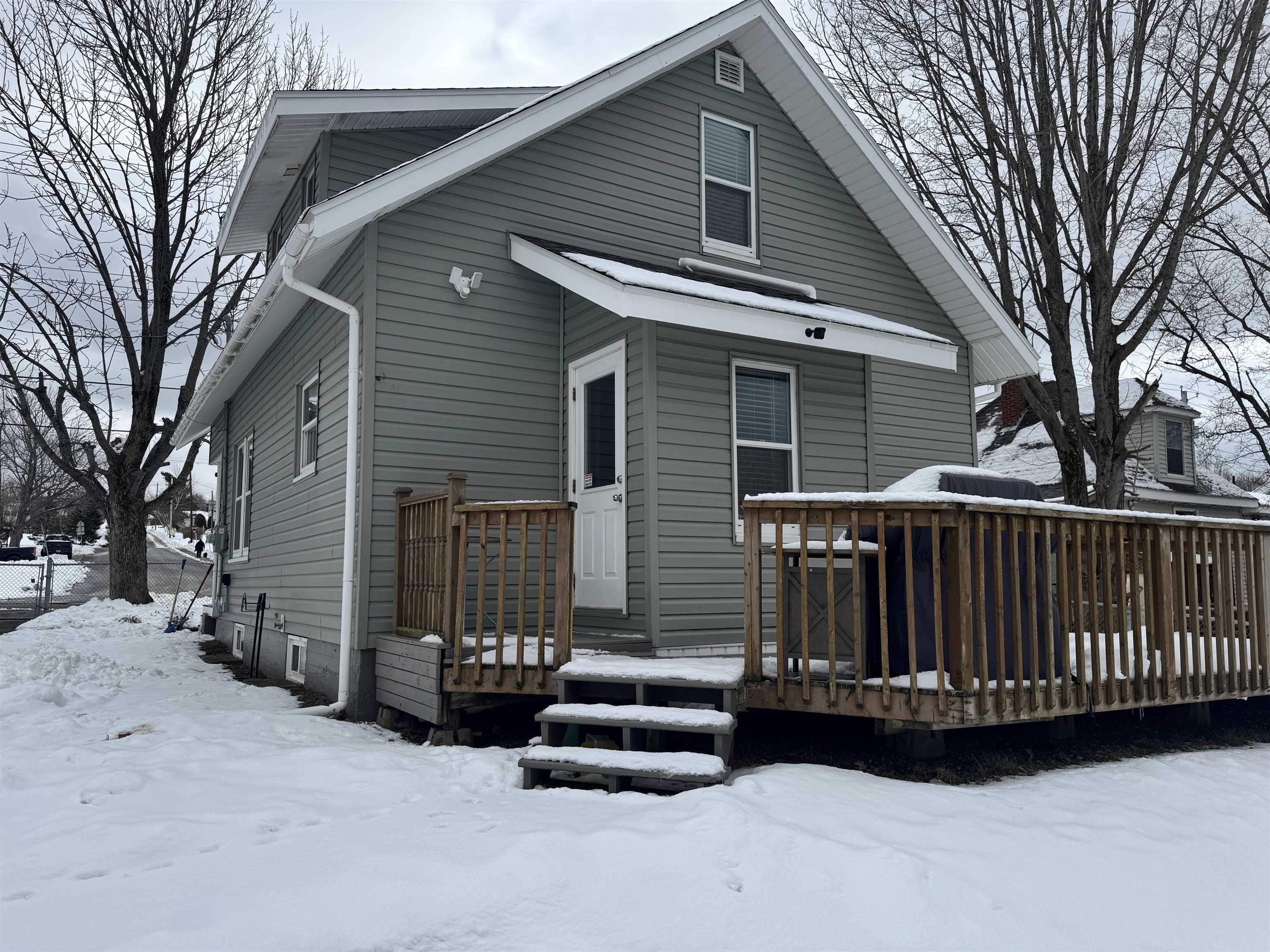 $298,500.00: 21 6th Street, Trenton