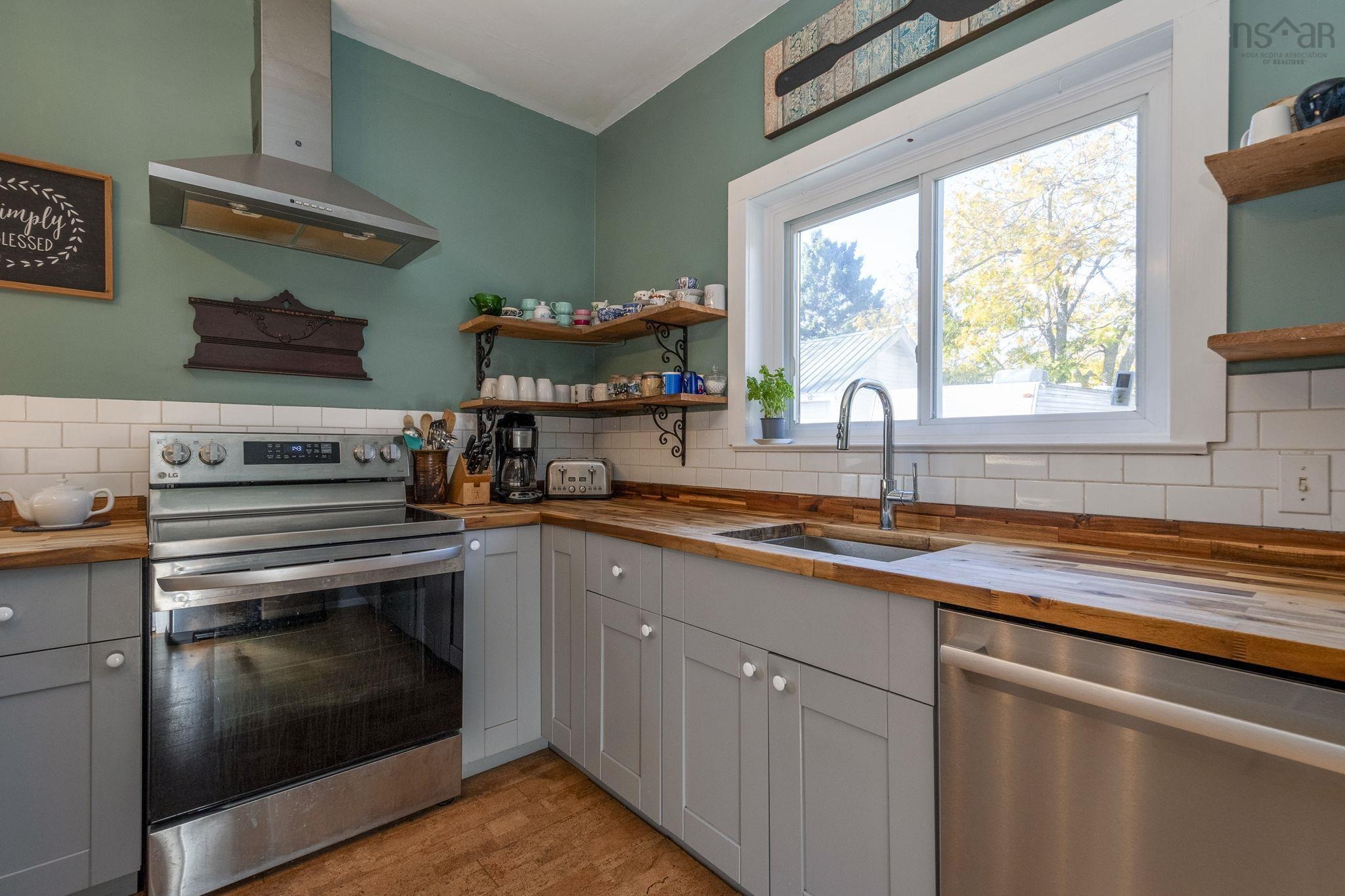 $697,000.00: 17 Avon Street, Hantsport