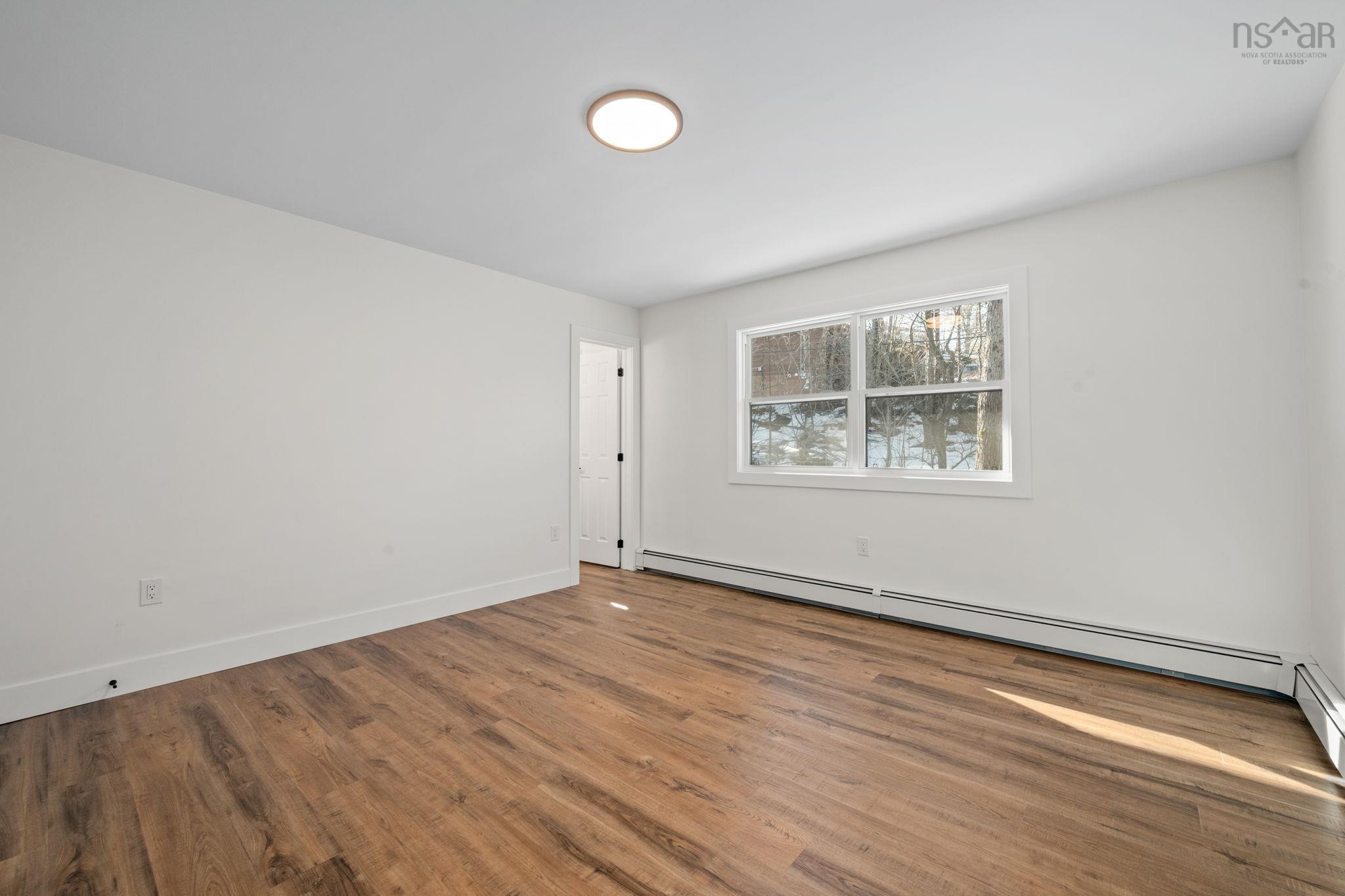 $649,900.00: 196 Lacewood Drive, Halifax Regional Municipality