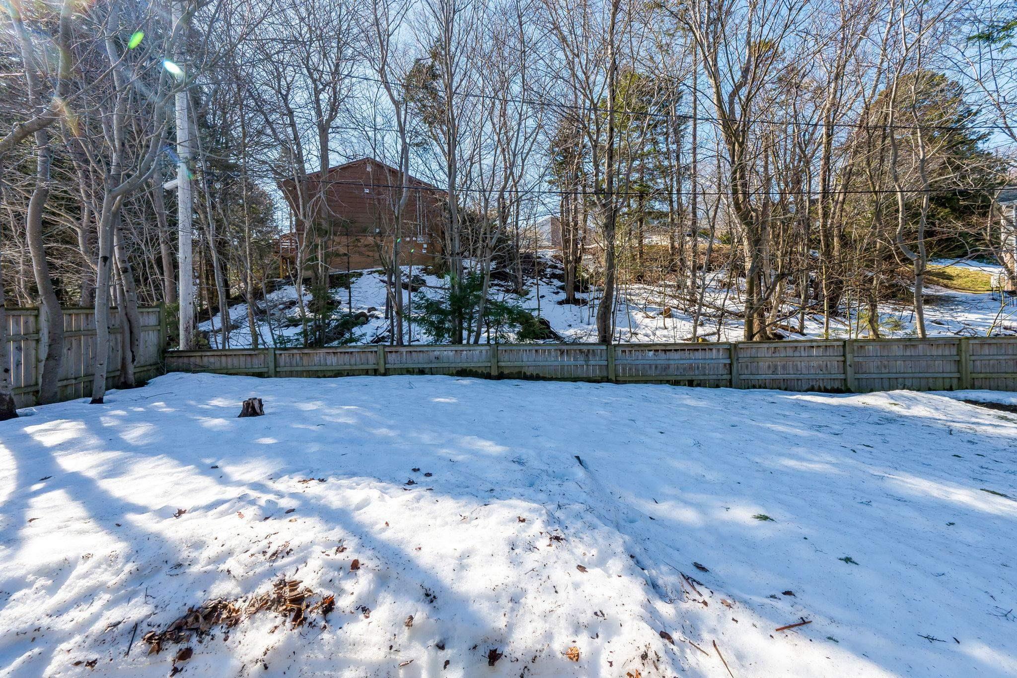 $649,900.00: 196 Lacewood Drive, Halifax Regional Municipality