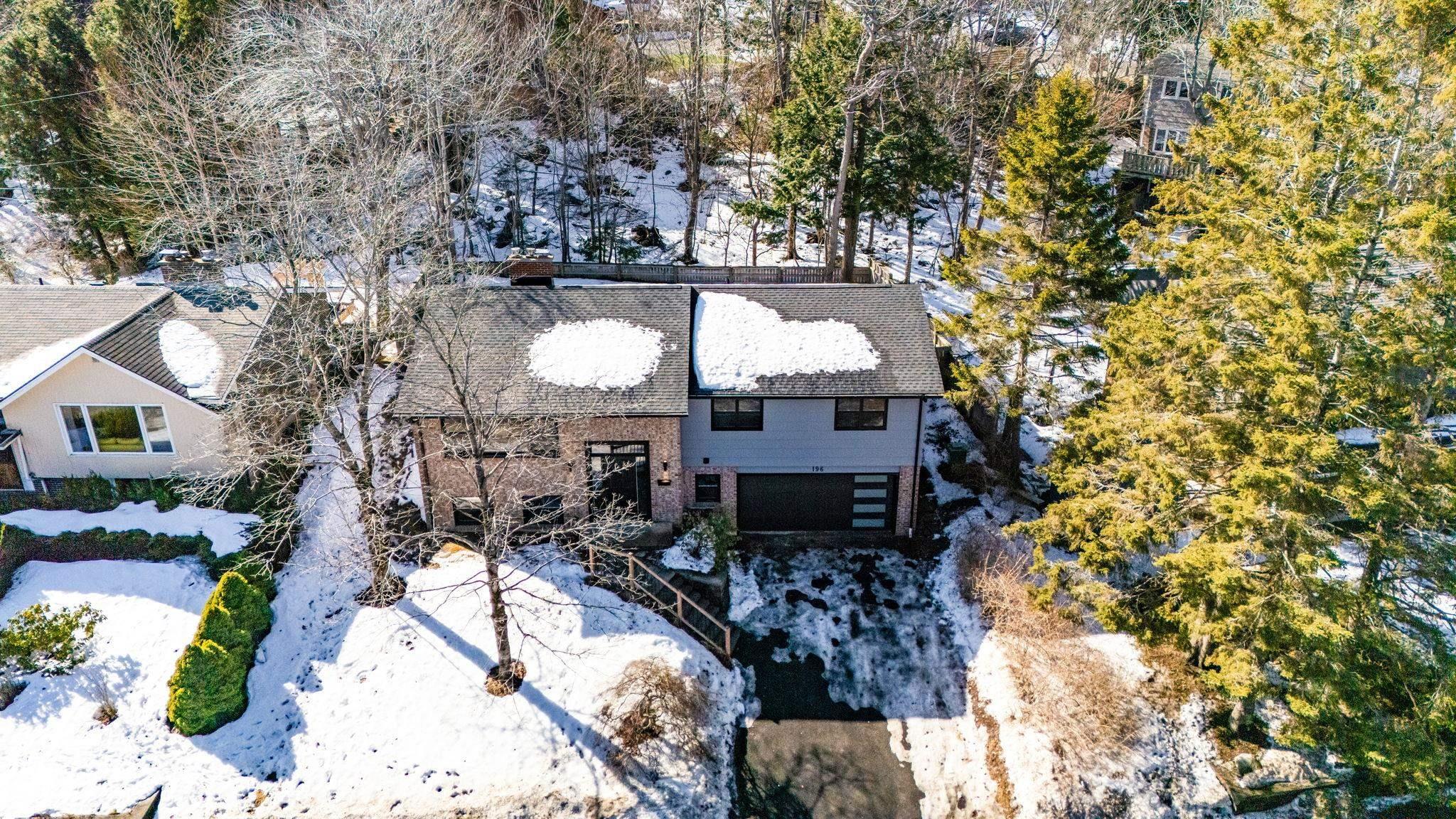 $649,900.00: 196 Lacewood Drive, Halifax Regional Municipality