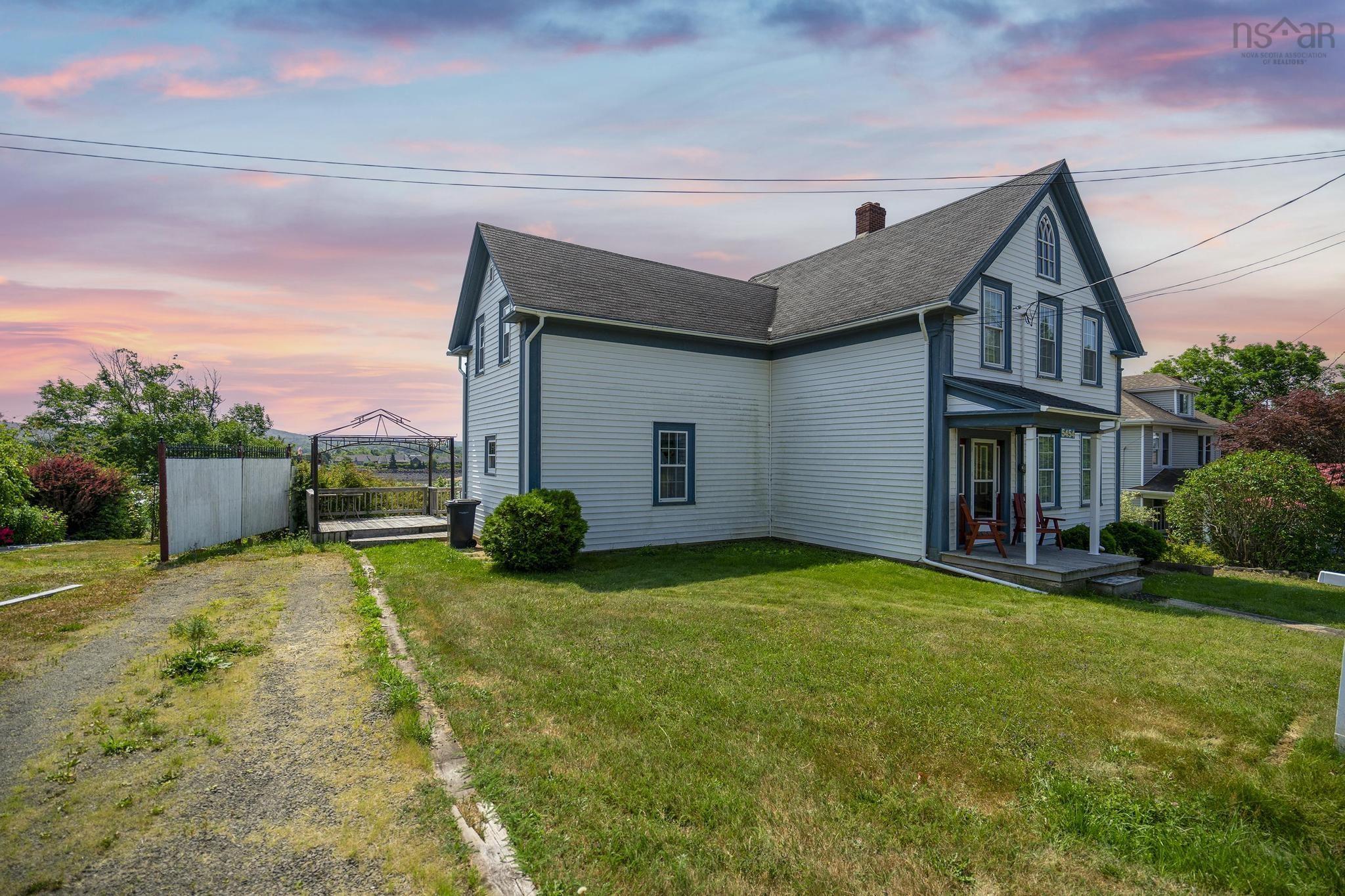 $449,900.00: 5454 Granville Road, Granville Ferry