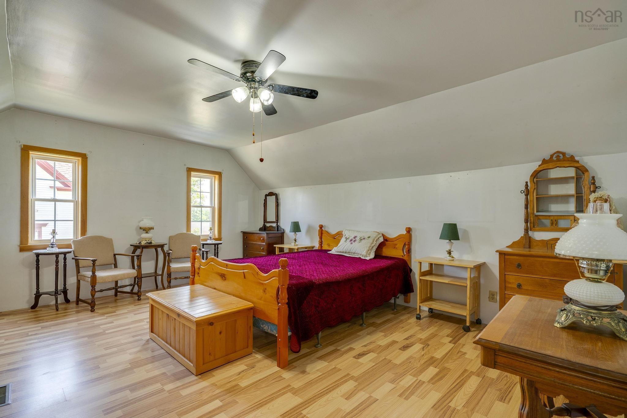 $495,000.00: 5454 Granville Road, Granville Ferry