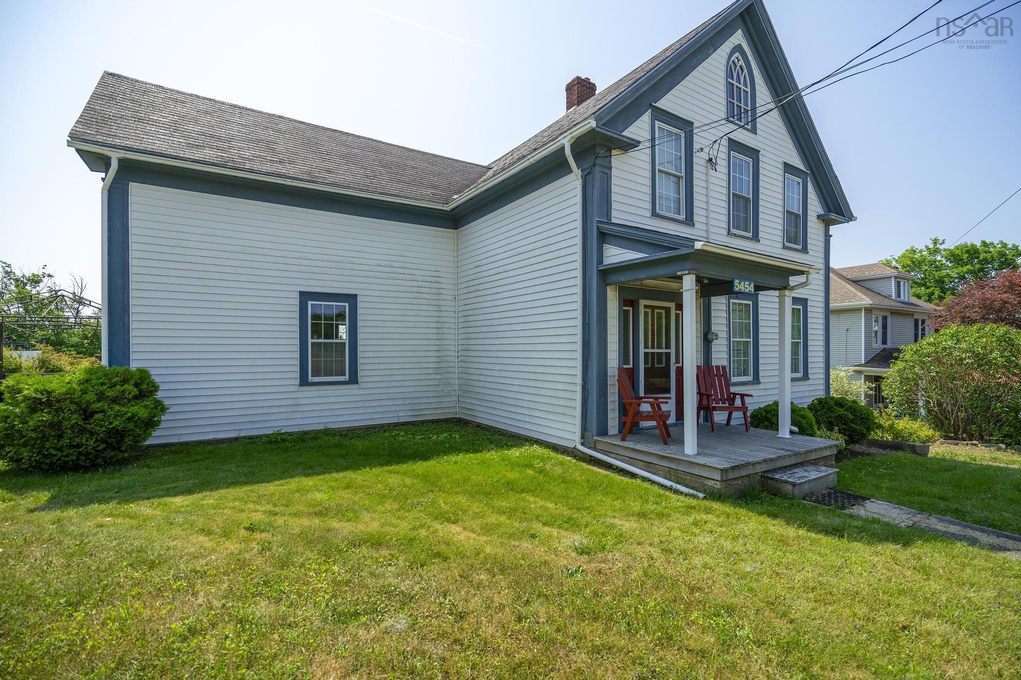 $449,900.00: 5454 Granville Road, Granville Ferry