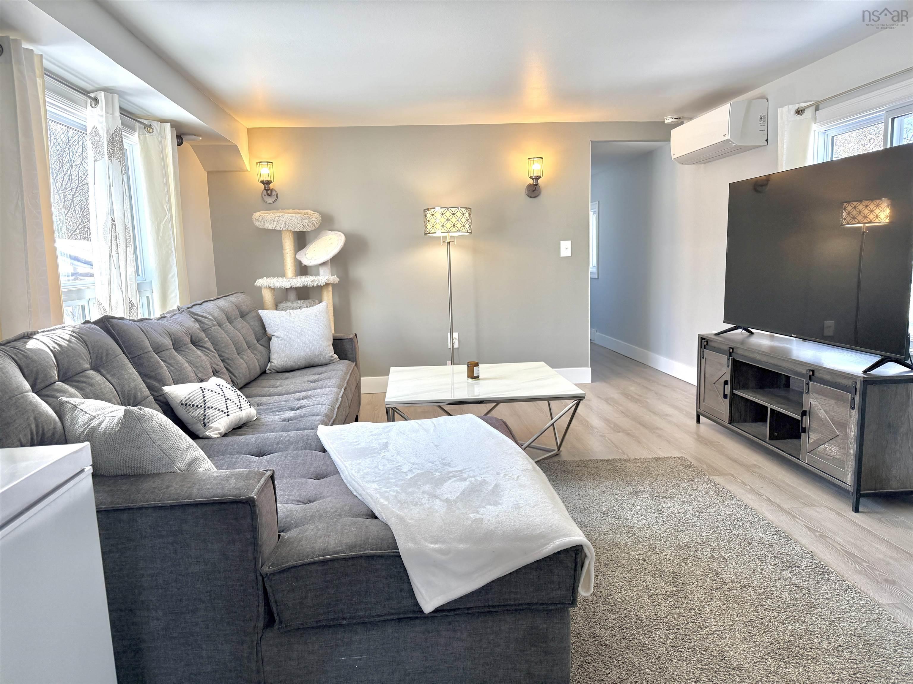 $249,900.00: 11 SNOW WHITE Drive, Lake Echo