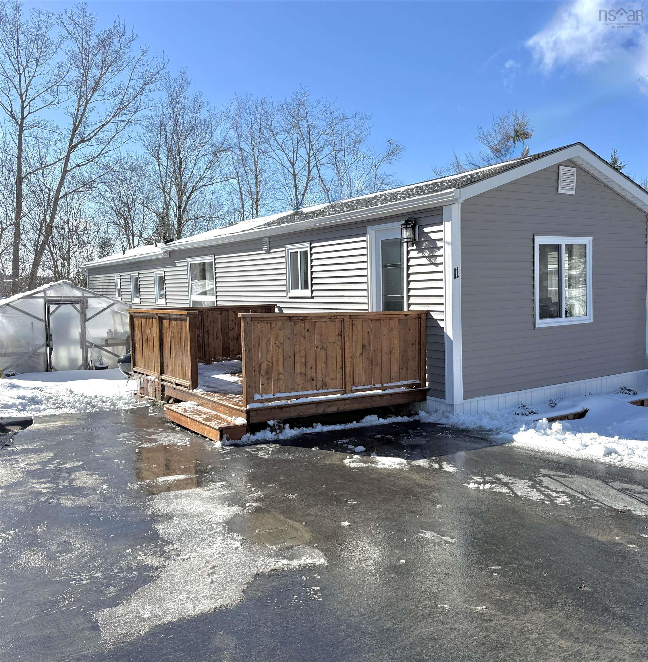 $249,900.00: 11 SNOW WHITE Drive, Lake Echo