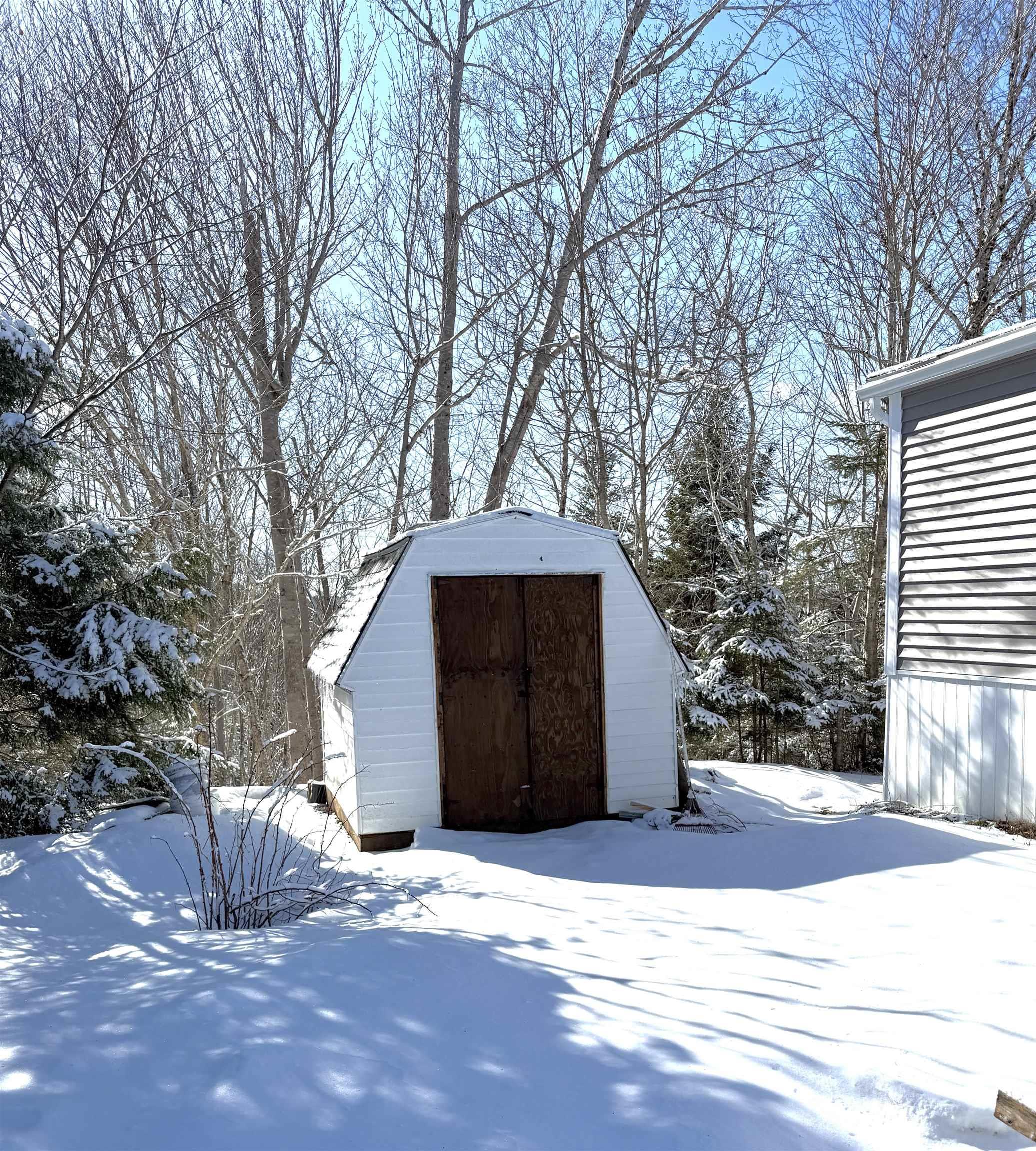 $249,900.00: 11 SNOW WHITE Drive, Lake Echo