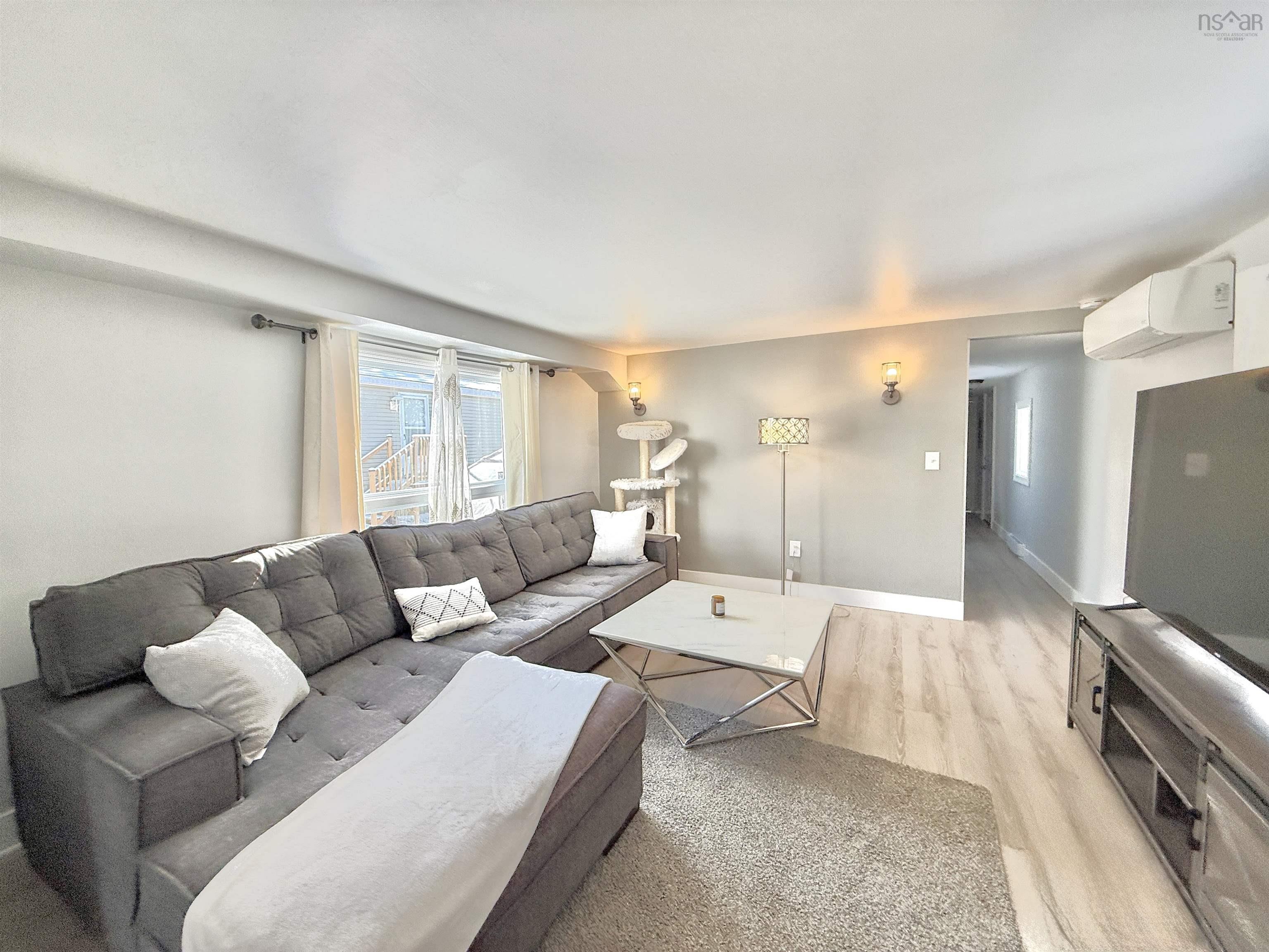 $249,900.00: 11 SNOW WHITE Drive, Lake Echo