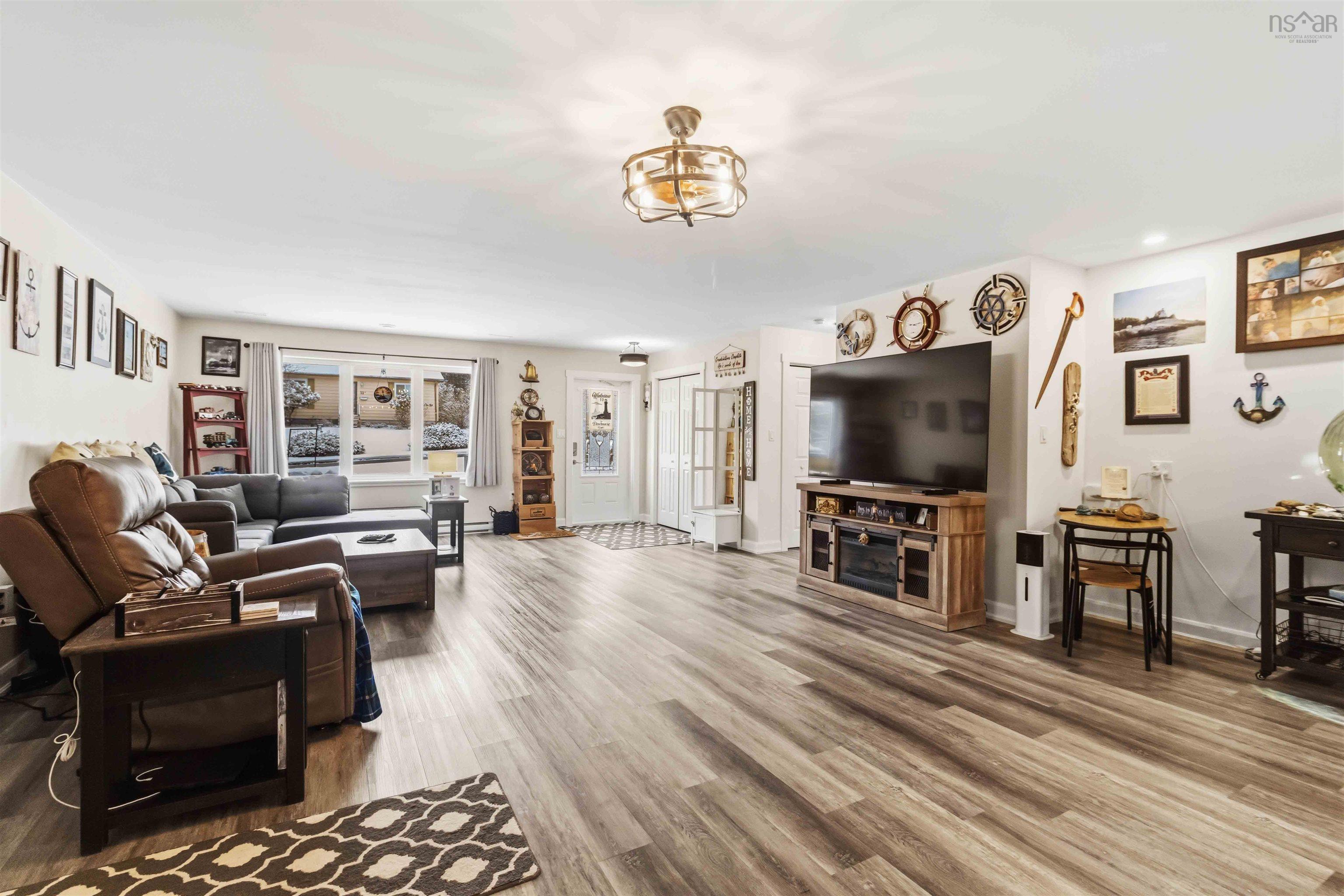 $529,900.00: 22 Hillside Drive, Bridgewater