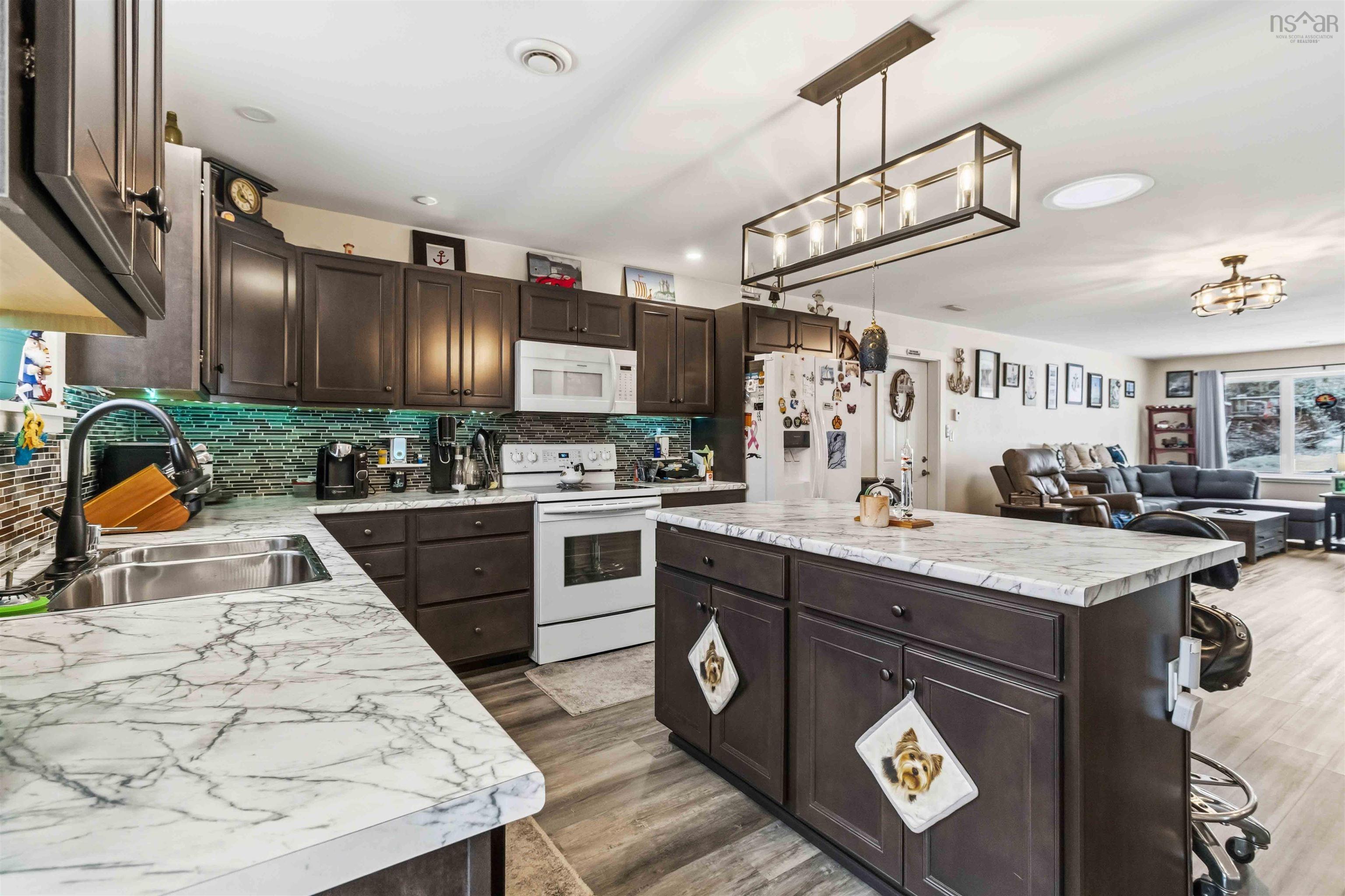 $529,900.00: 22 Hillside Drive, Bridgewater