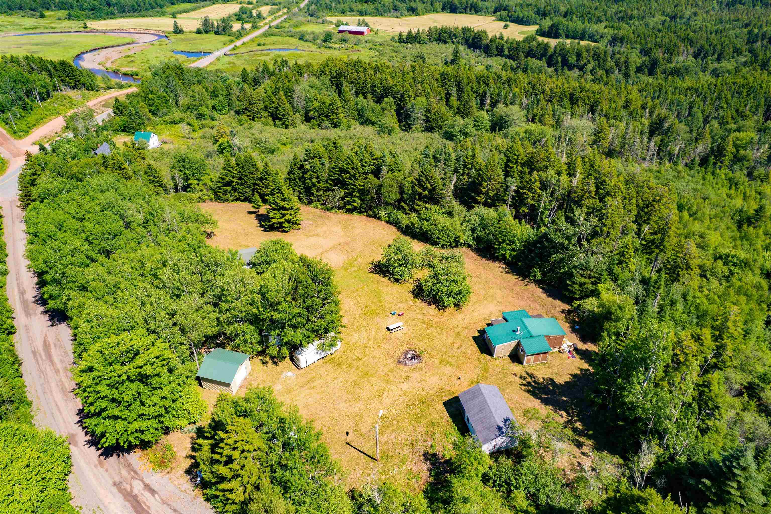 $285,900.00: 1286 Elderkin Road, Apple River