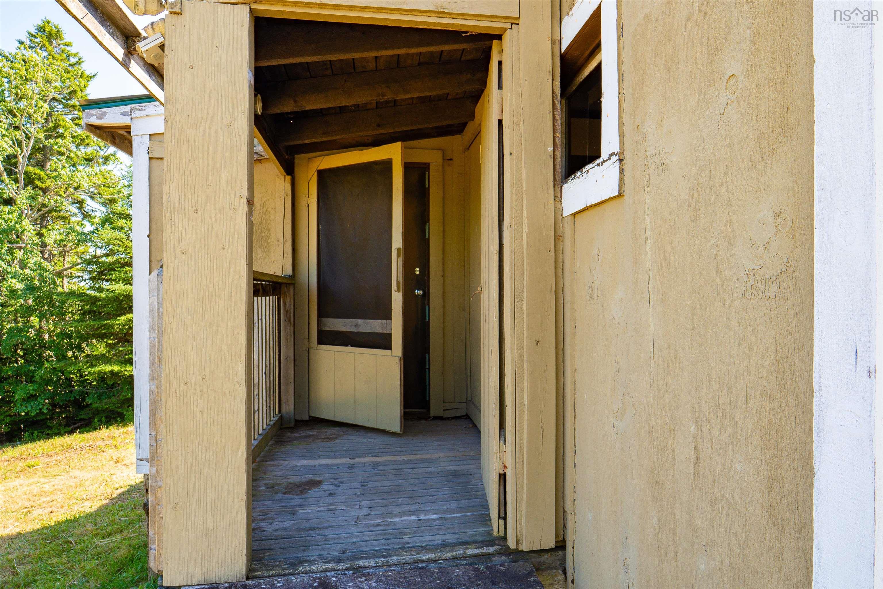 $285,900.00: 1286 Elderkin Road, Apple River