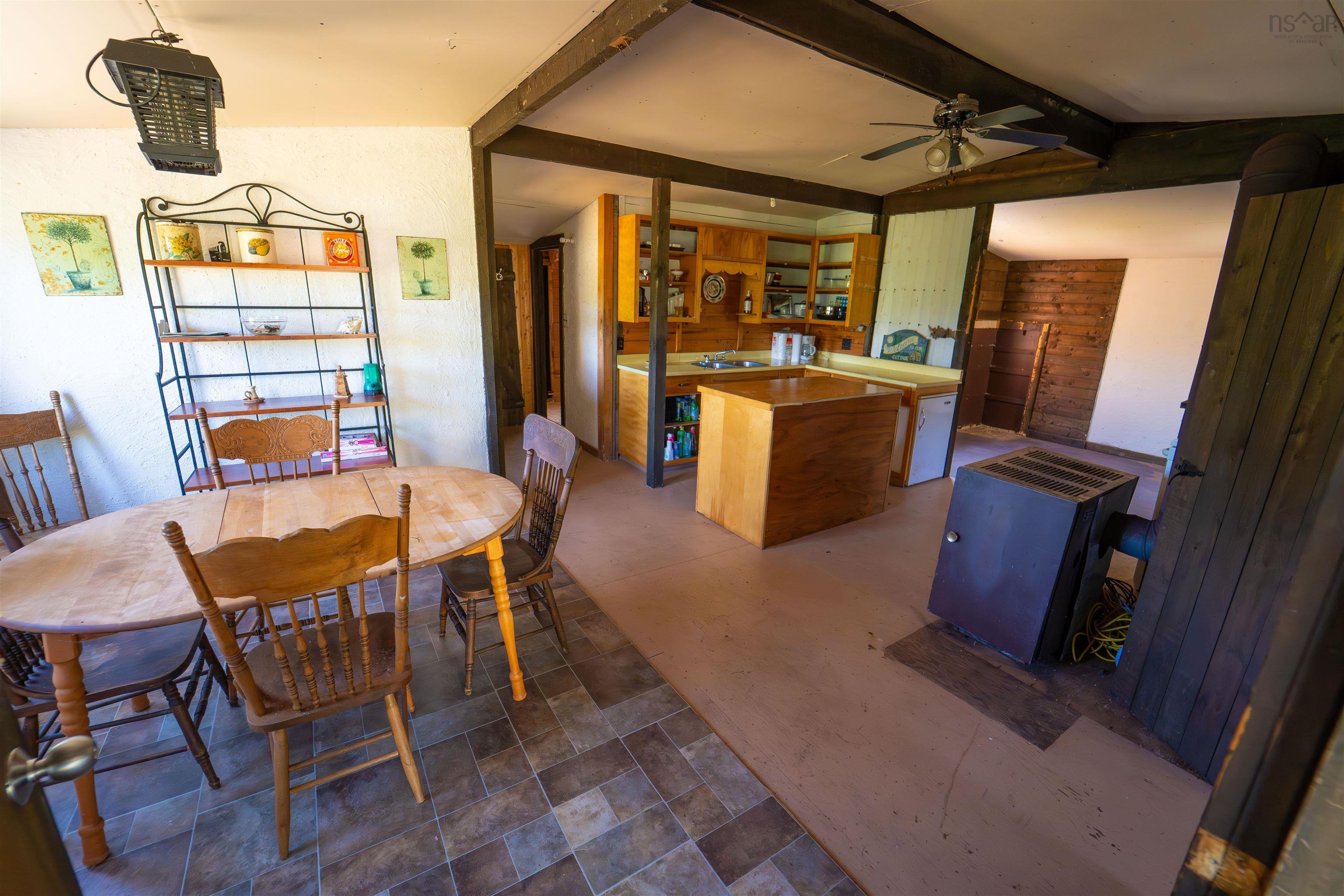 $285,900.00: 1286 Elderkin Road, Apple River