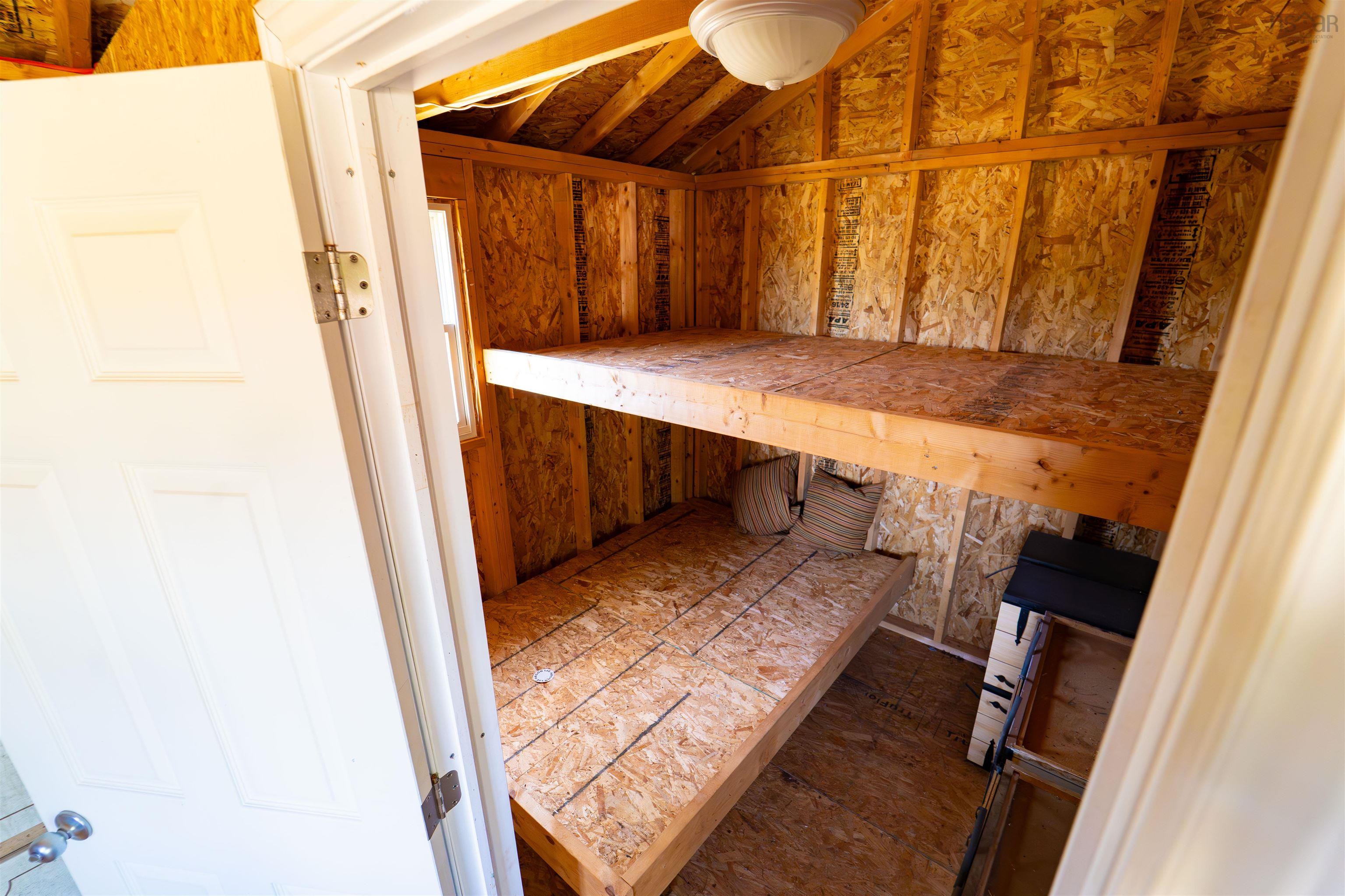 $285,900.00: 1286 Elderkin Road, Apple River