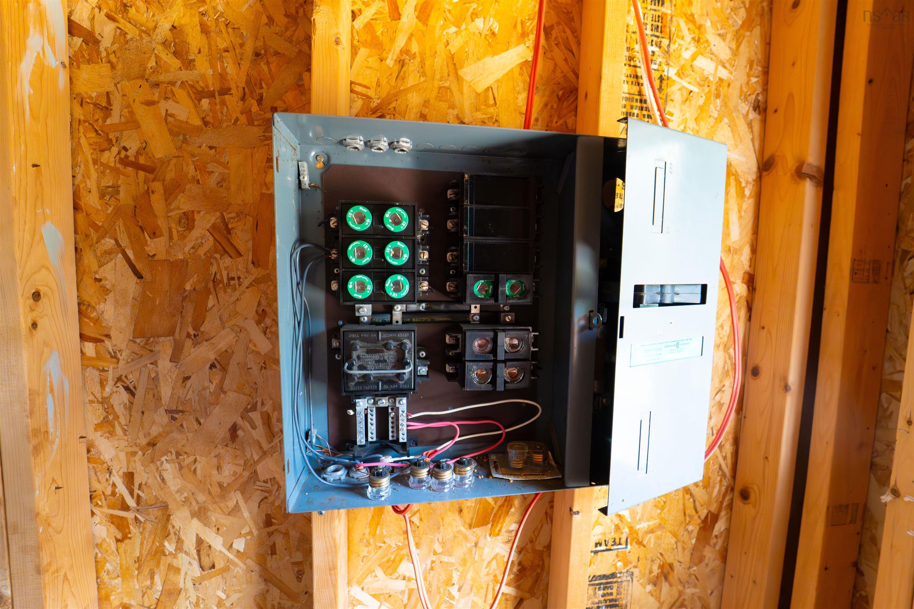 $285,900.00: 1286 Elderkin Road, Apple River