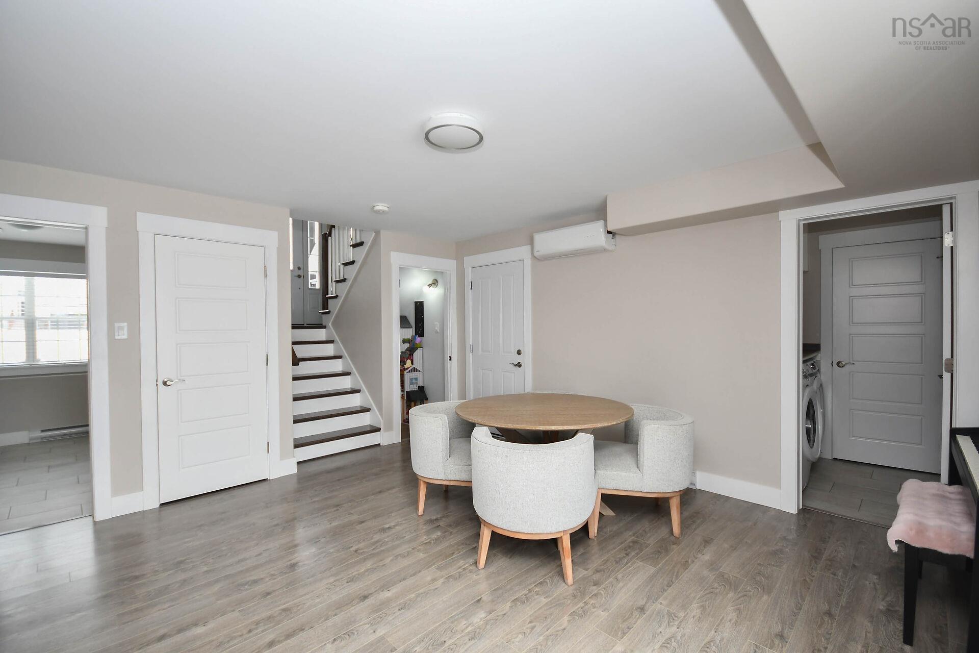 $749,900.00: 44 Yew Street, Hammonds Plains