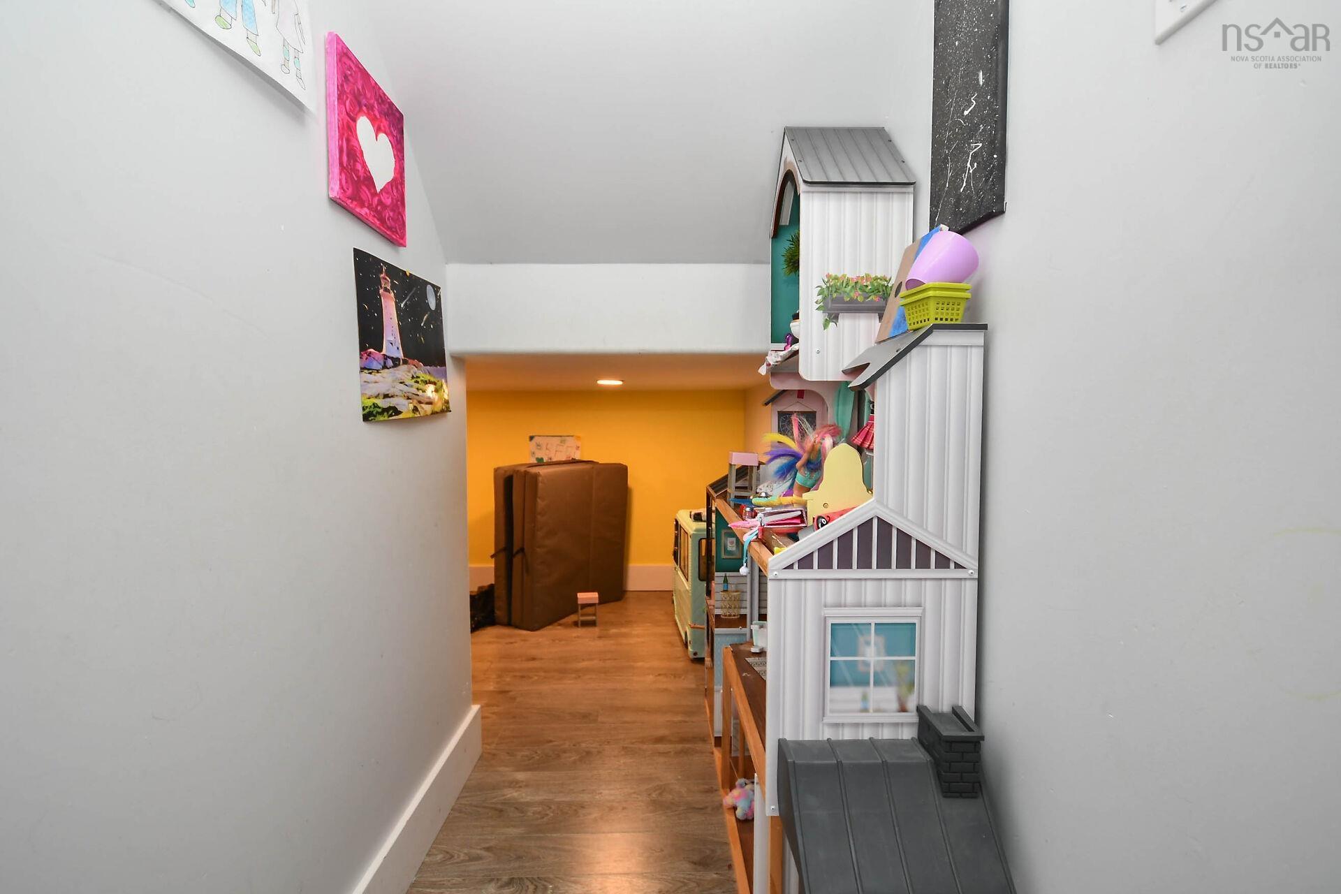 $749,900.00: 44 Yew Street, Hammonds Plains