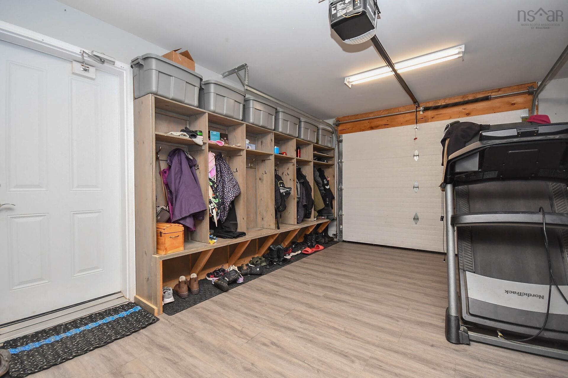 $749,900.00: 44 Yew Street, Hammonds Plains