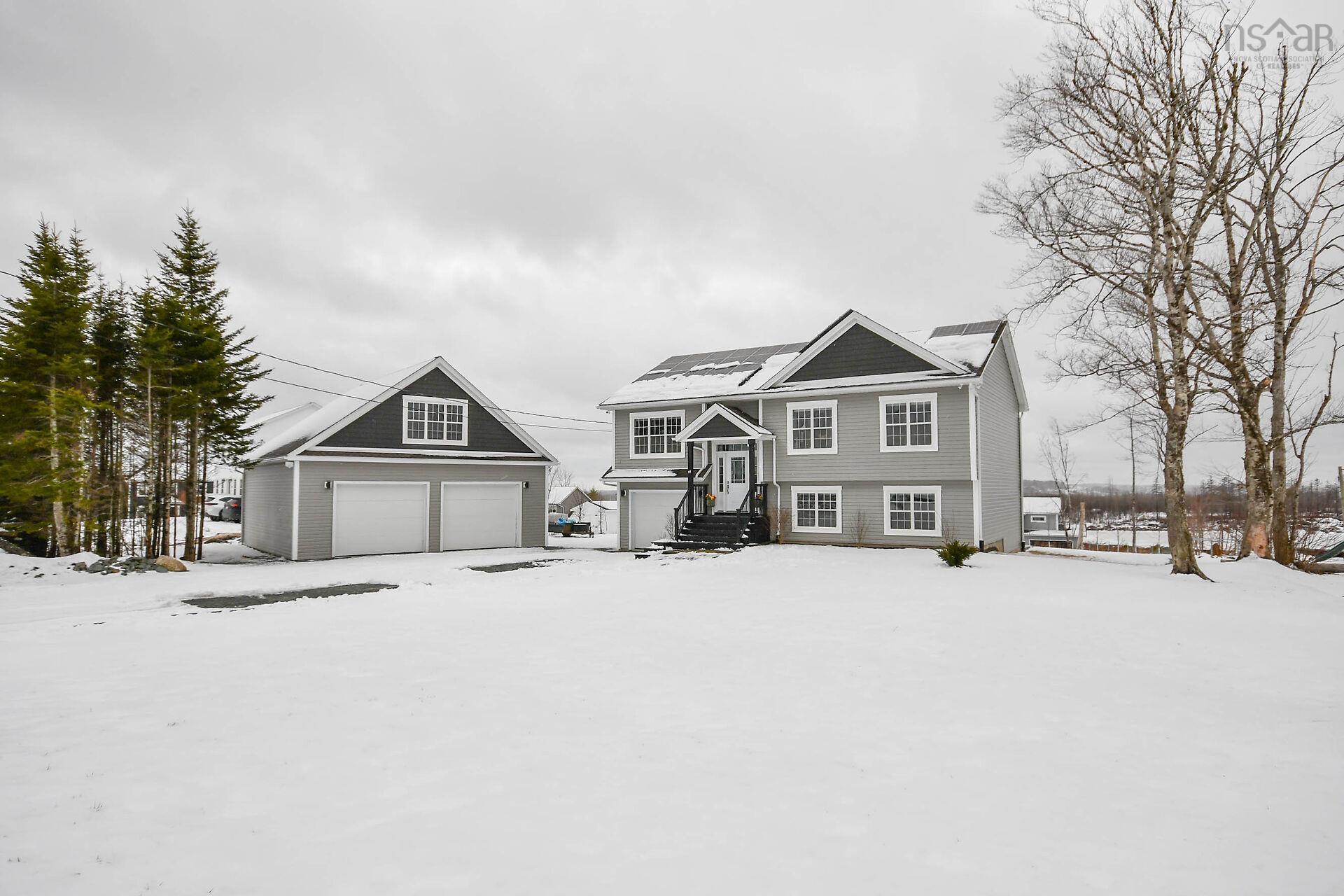 $749,900.00: 44 Yew Street, Hammonds Plains