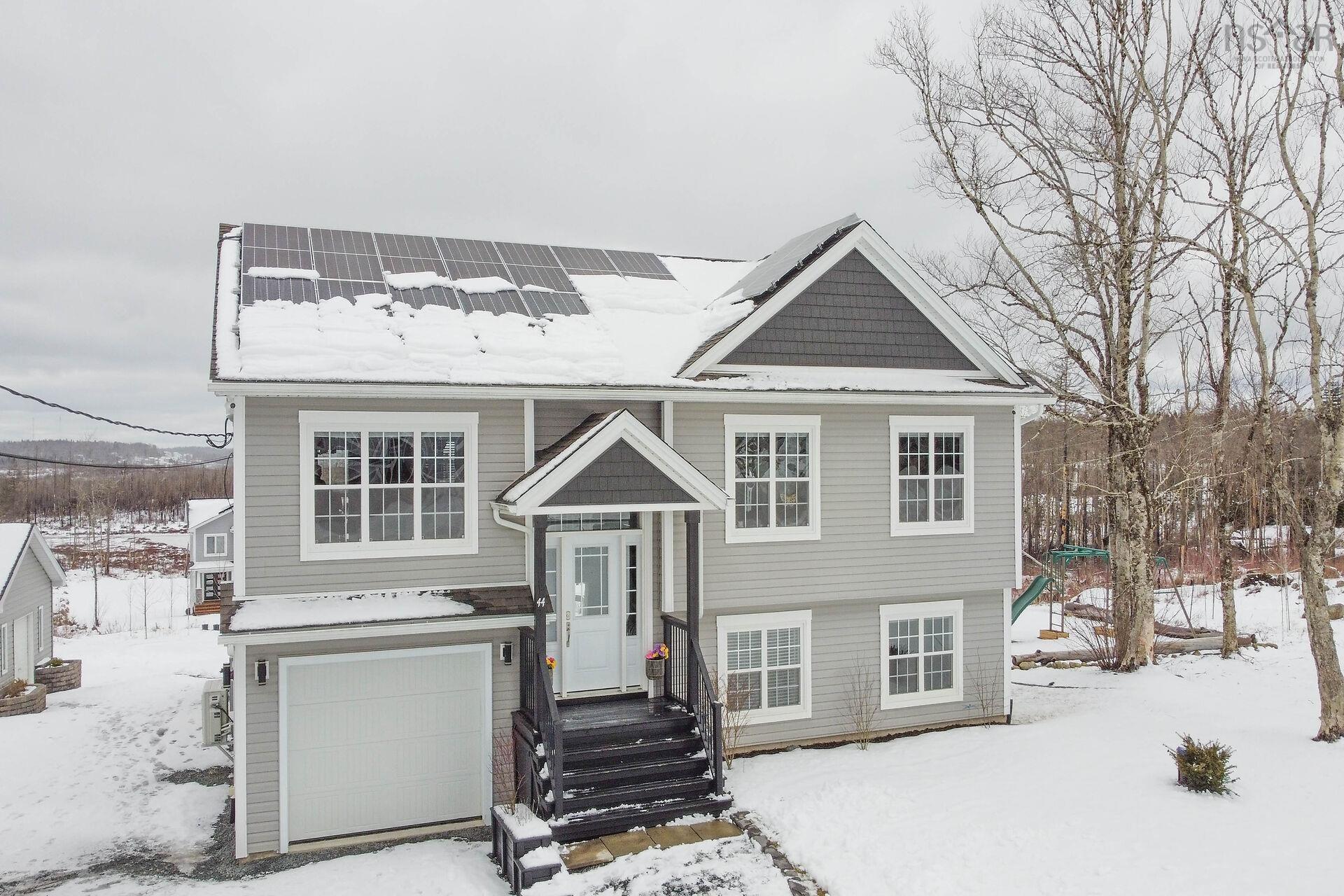 $749,900.00: 44 Yew Street, Hammonds Plains