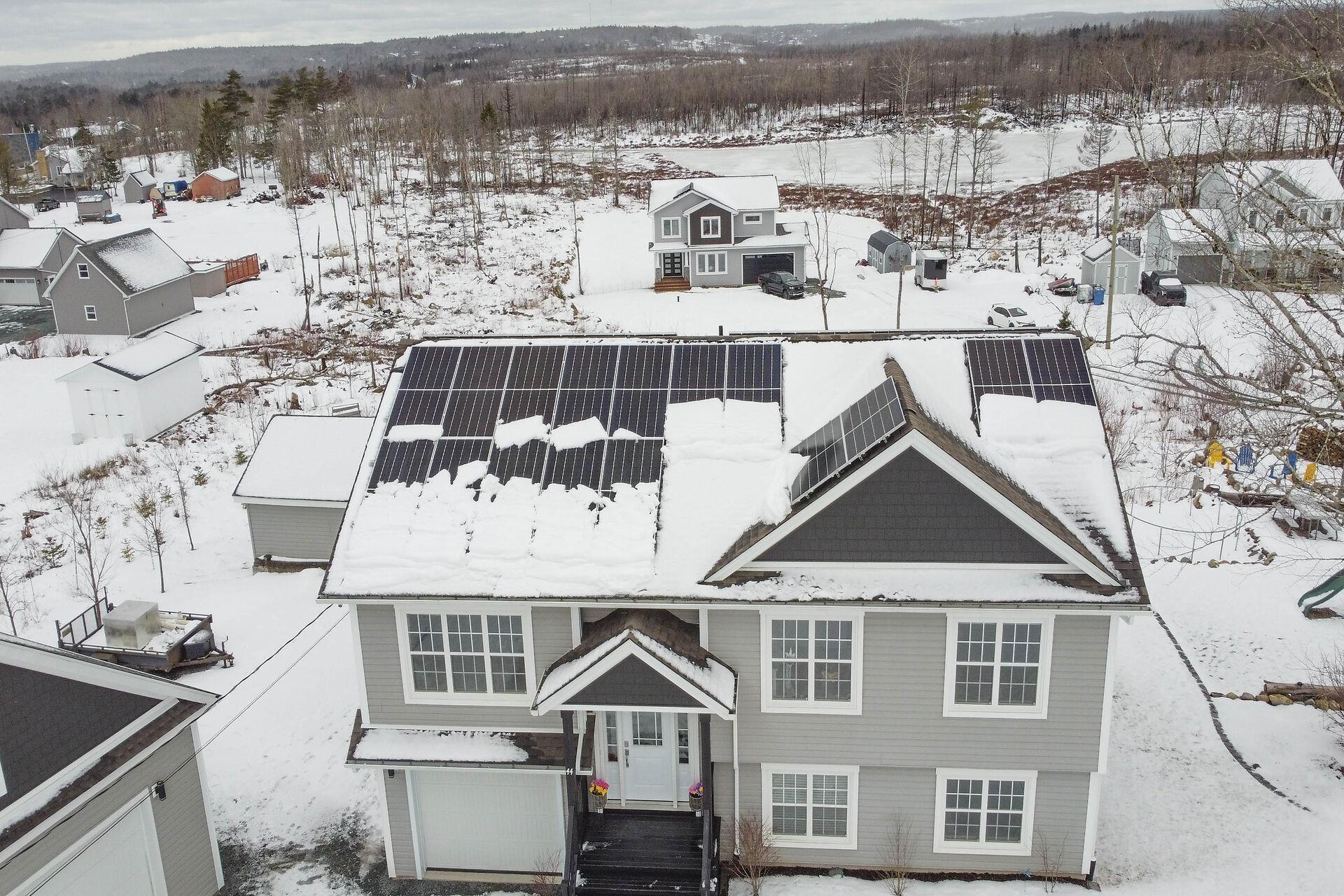 $749,900.00: 44 Yew Street, Hammonds Plains