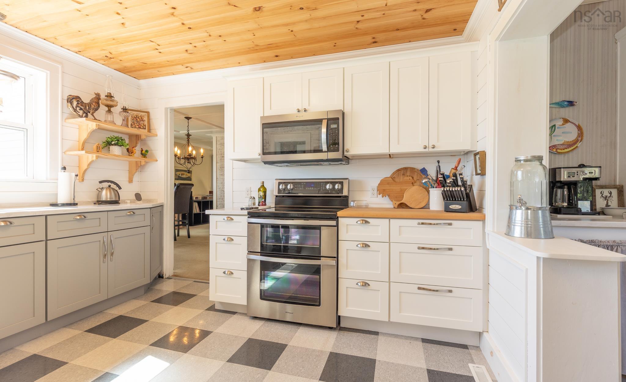 $334,900.00: 53 William Street, Yarmouth