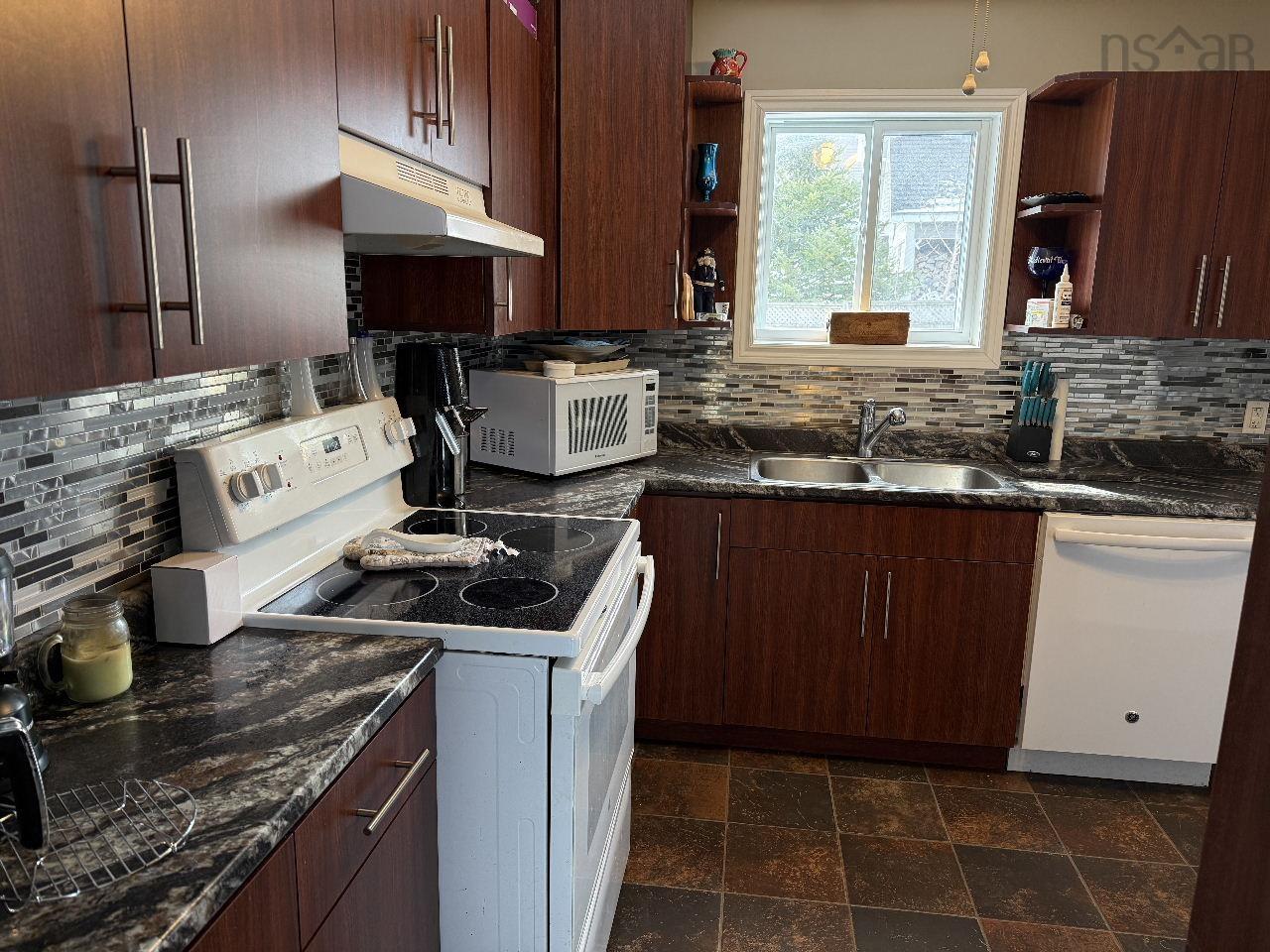 $349,900.00: 5 Kitchen Avenue, Shubenacadie