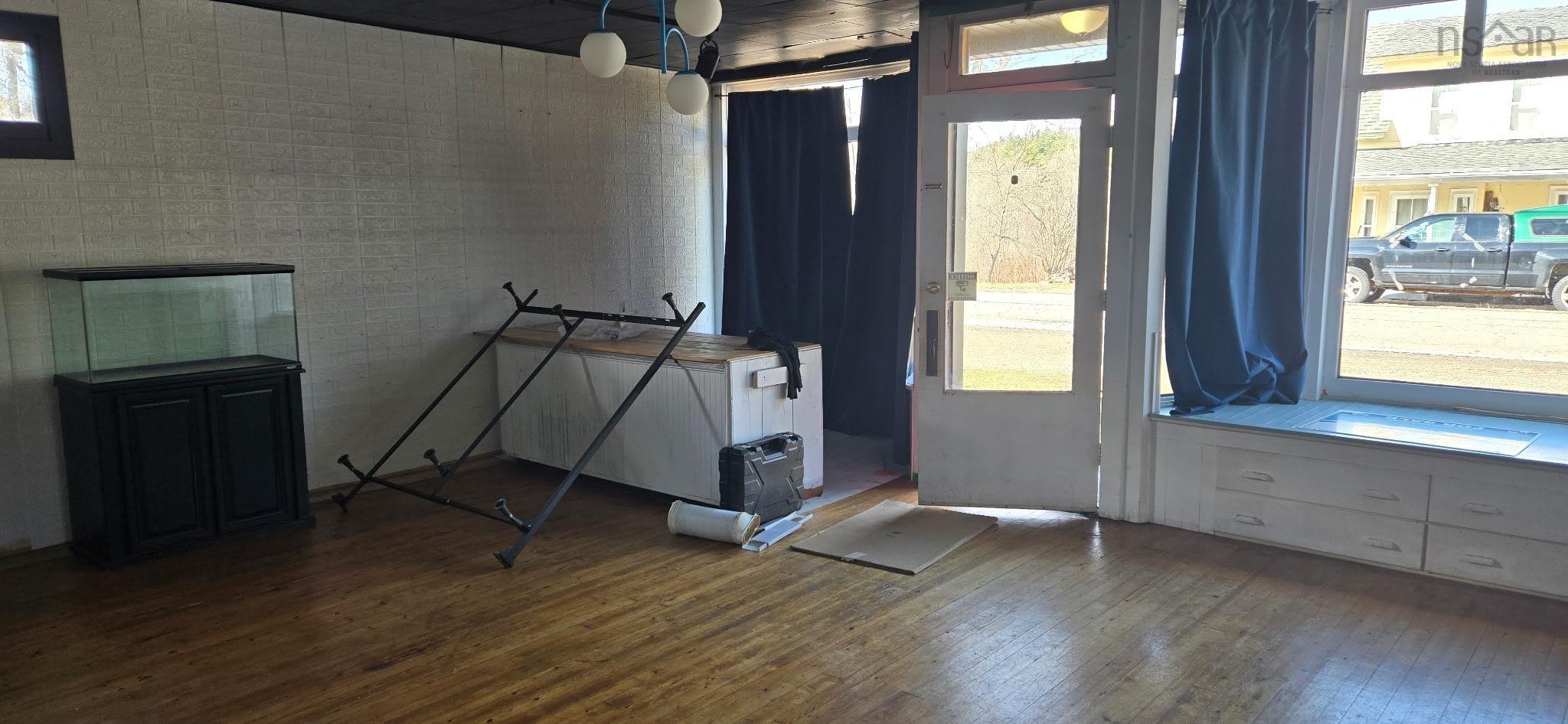 $89,900.00: 11799 Highway 8, Kempt