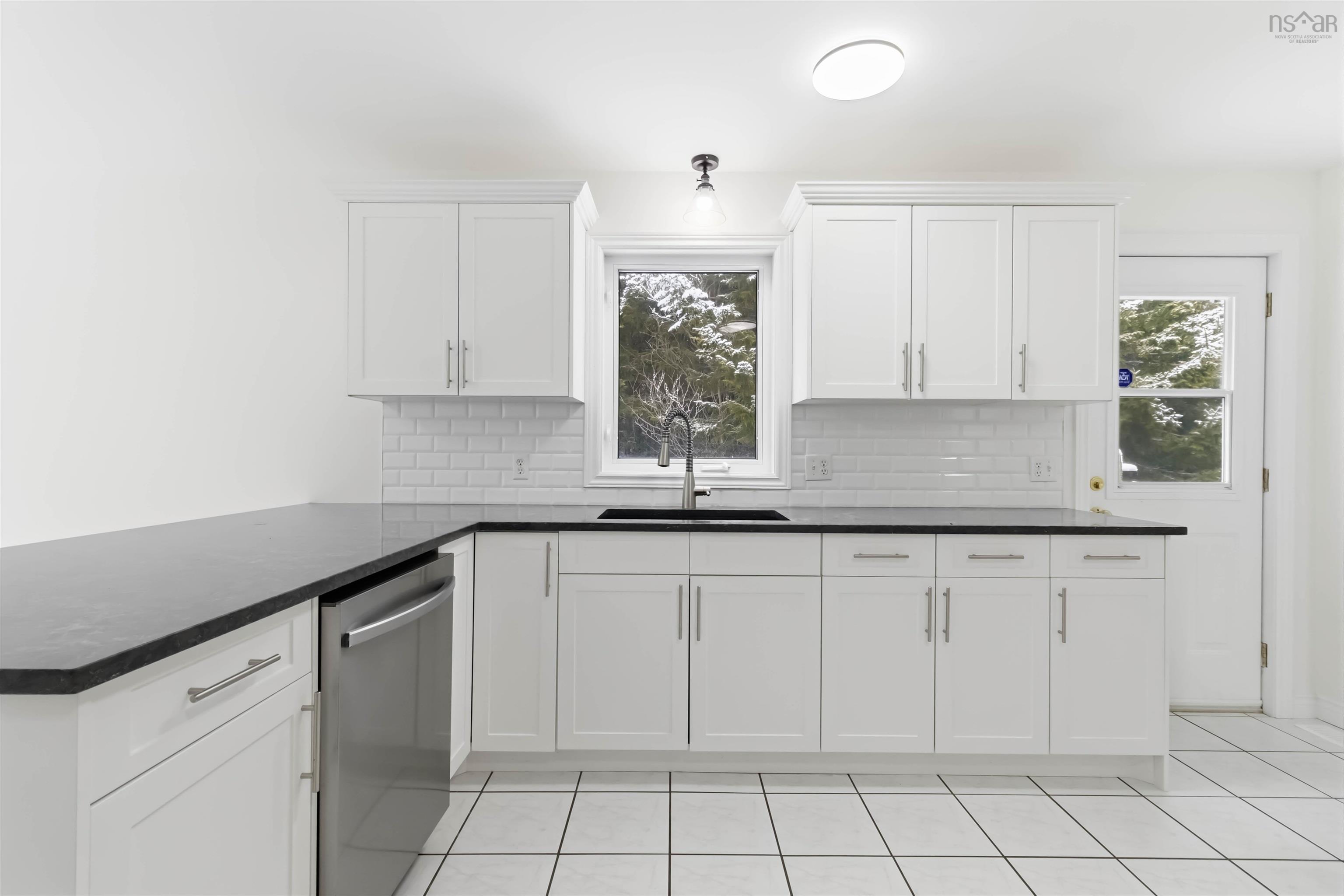 $699,900.00: 15 Porterfield Drive, Porters Lake