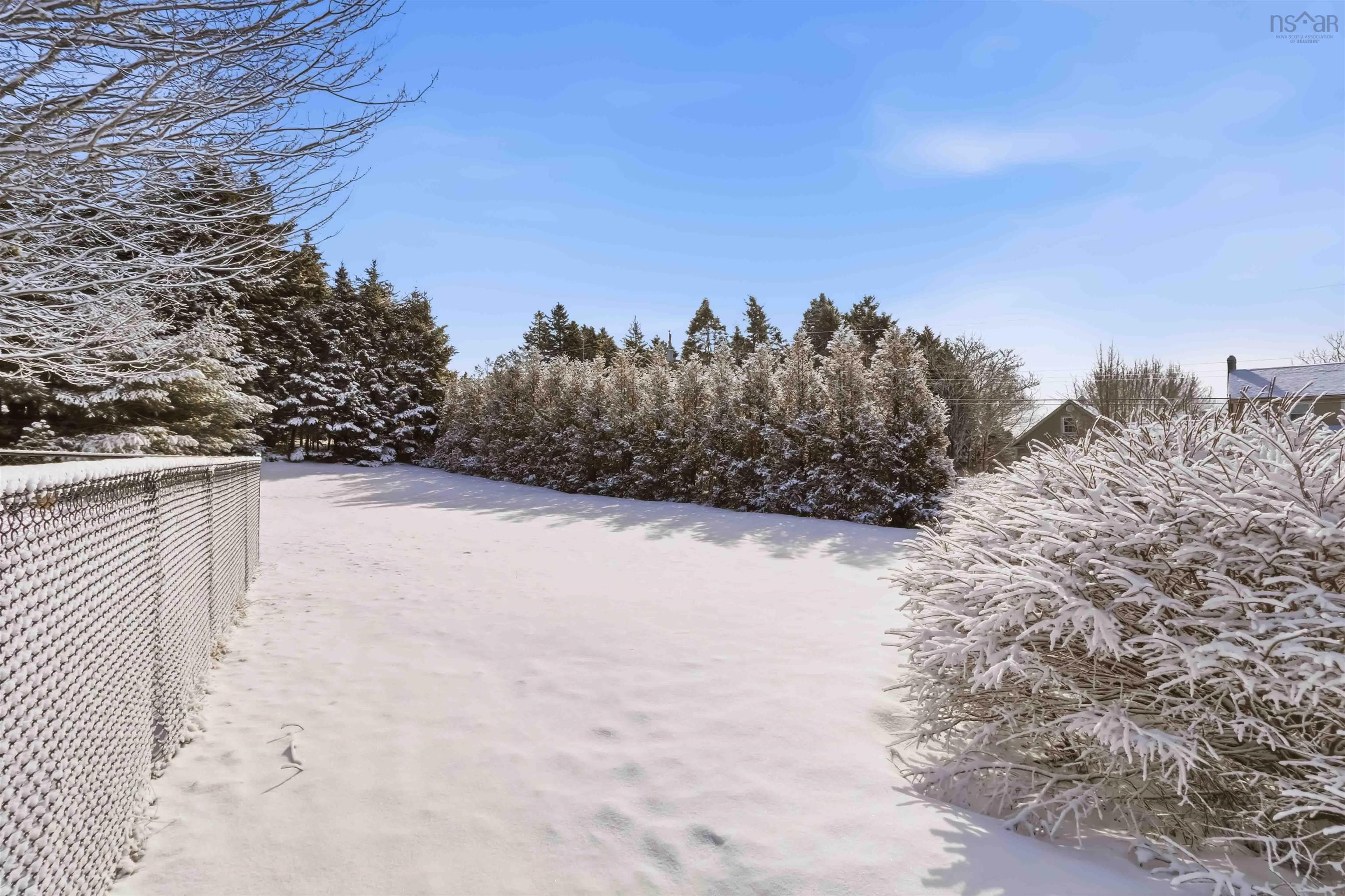 $699,900.00: 15 Porterfield Drive, Porters Lake