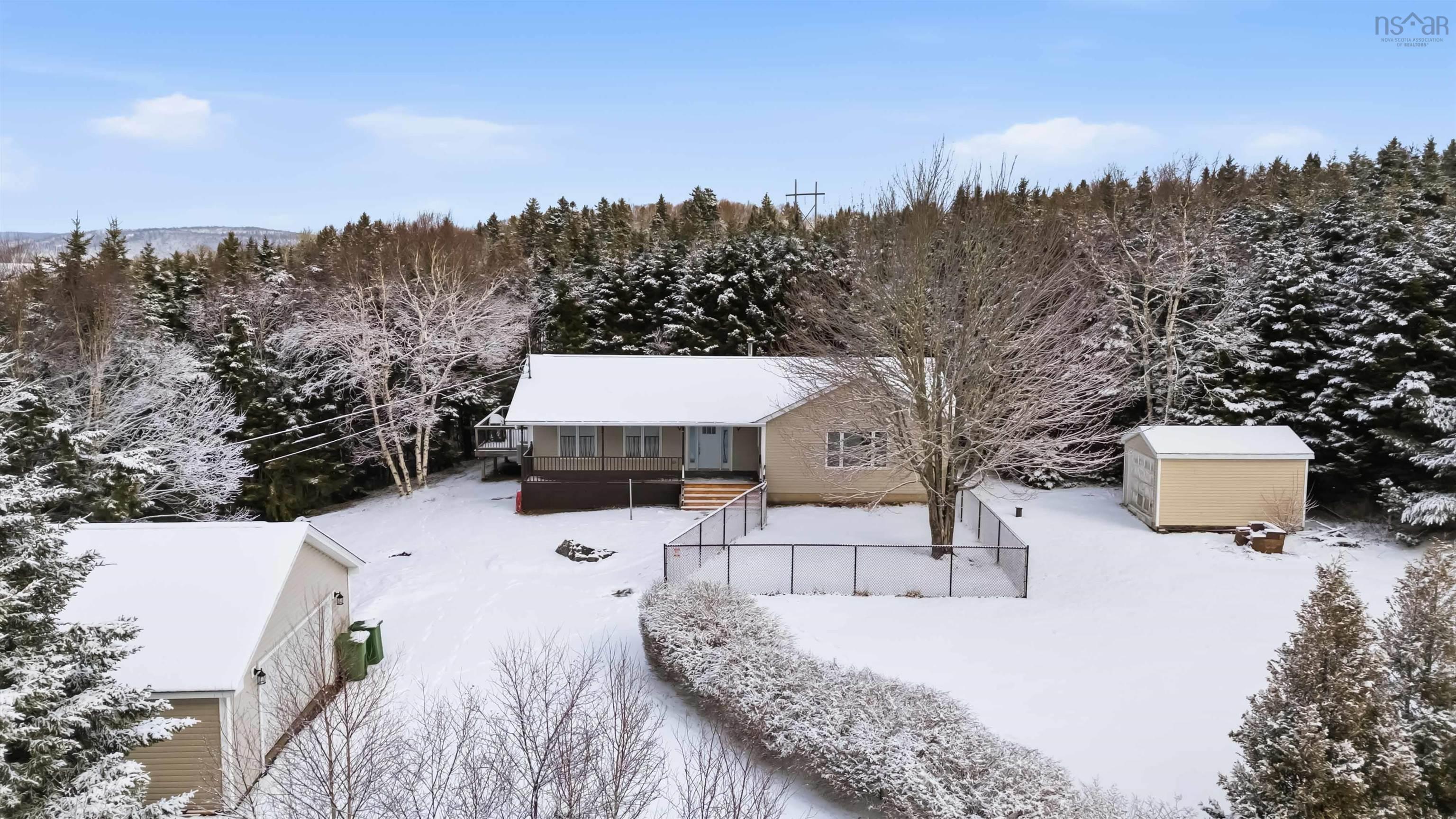 $699,900.00: 15 Porterfield Drive, Porters Lake