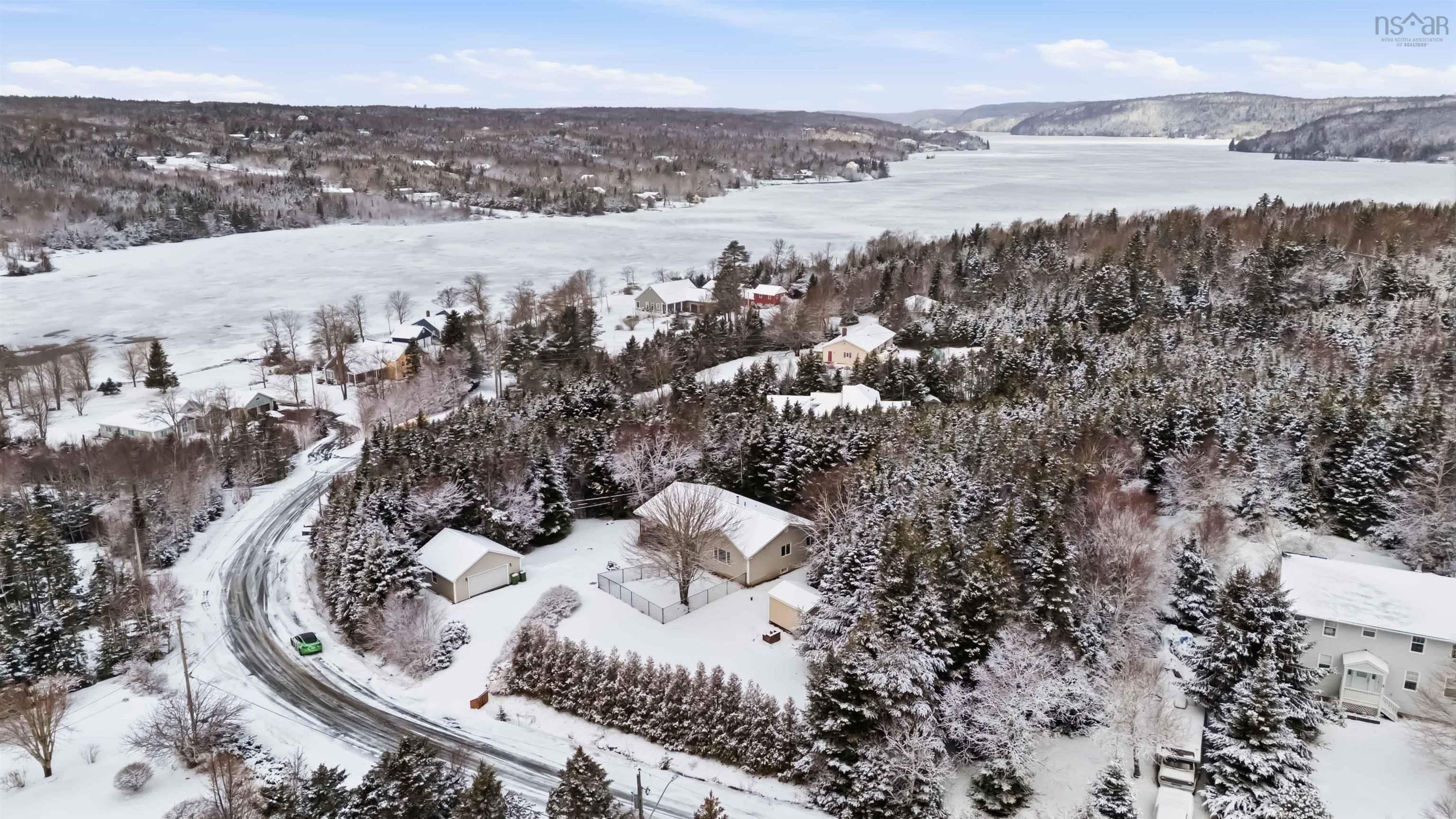 $699,900.00: 15 Porterfield Drive, Porters Lake