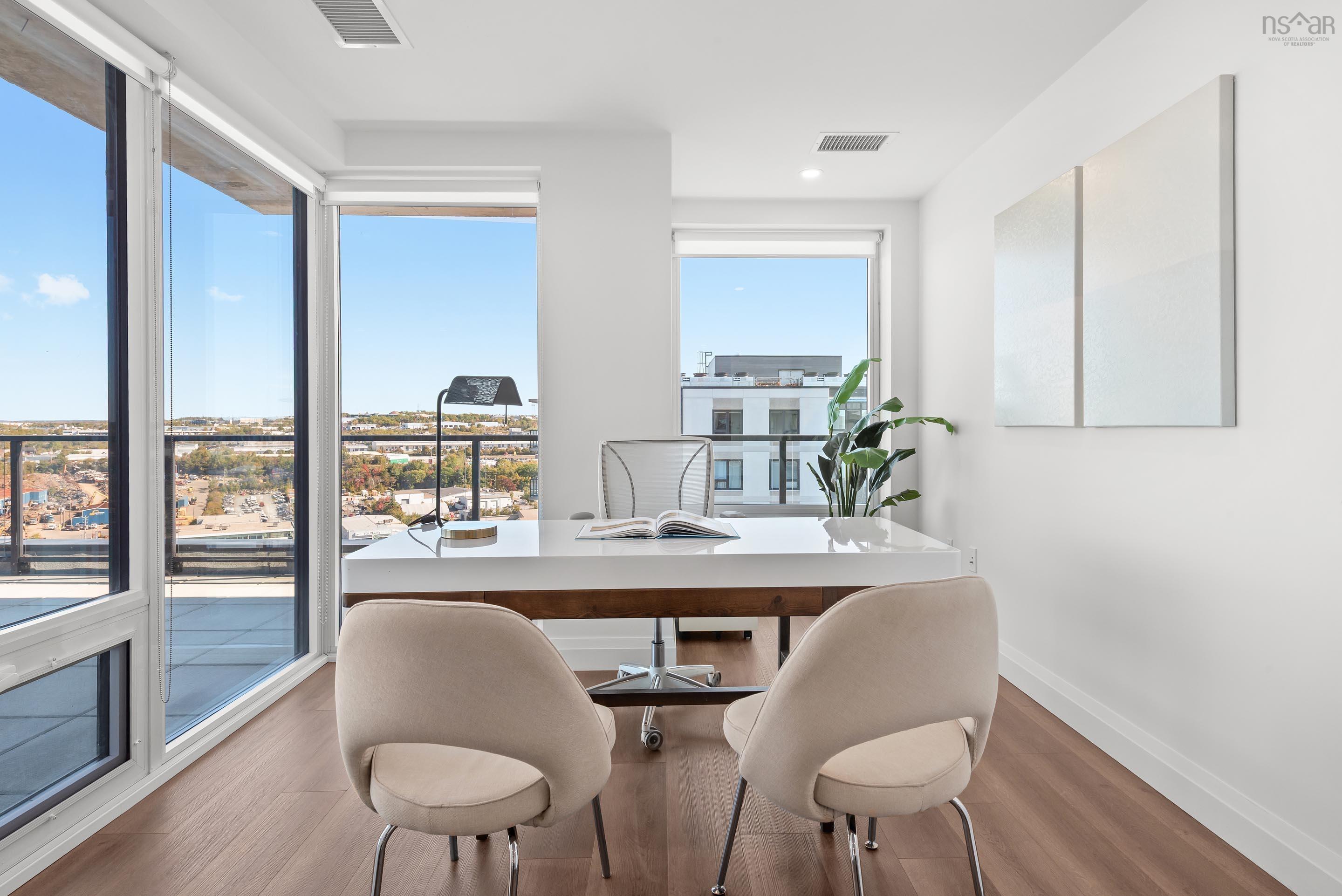 $950,000.00: 1703 72 Seapoint Road, Dartmouth