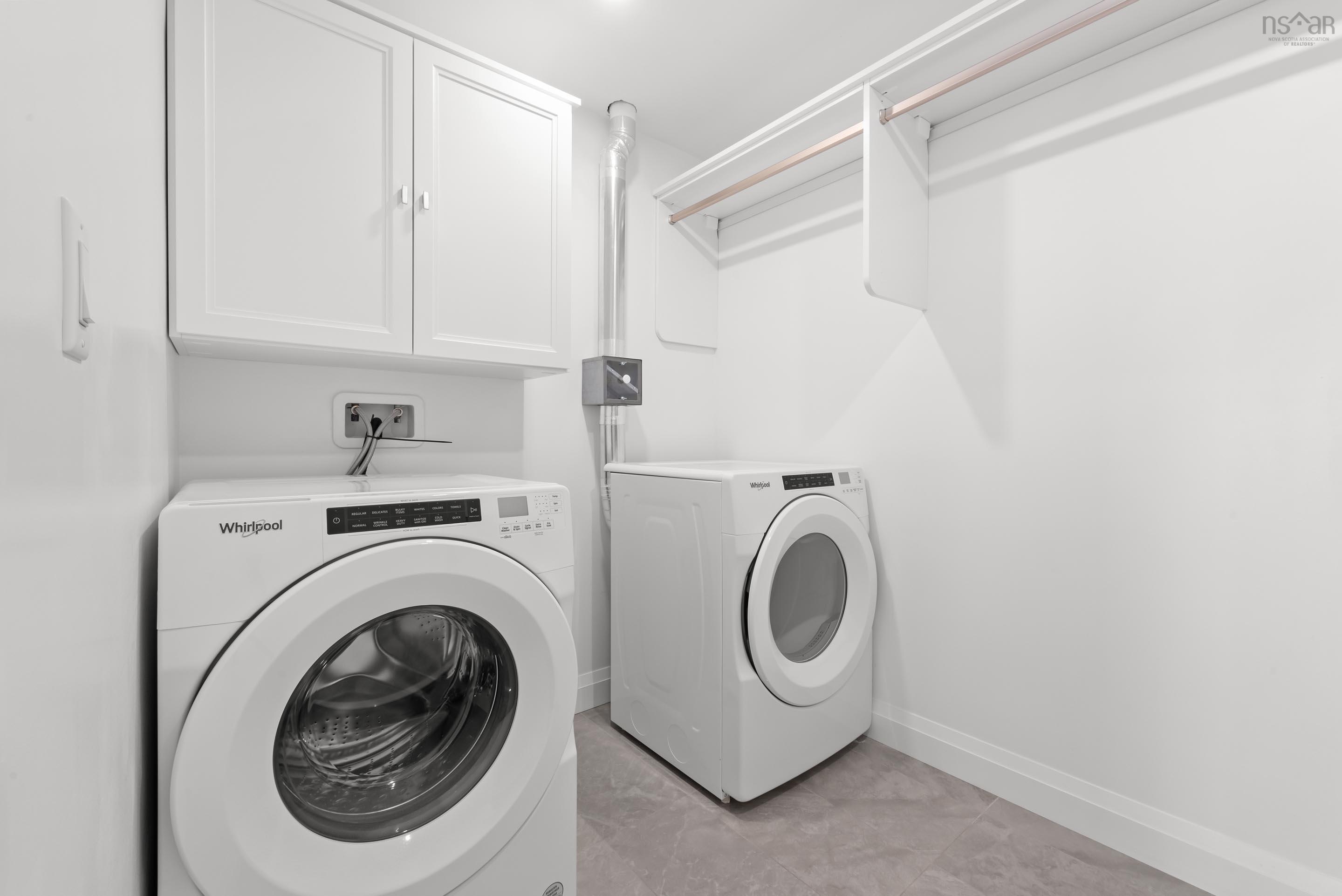 $950,000.00: 1703 72 Seapoint Road, Dartmouth