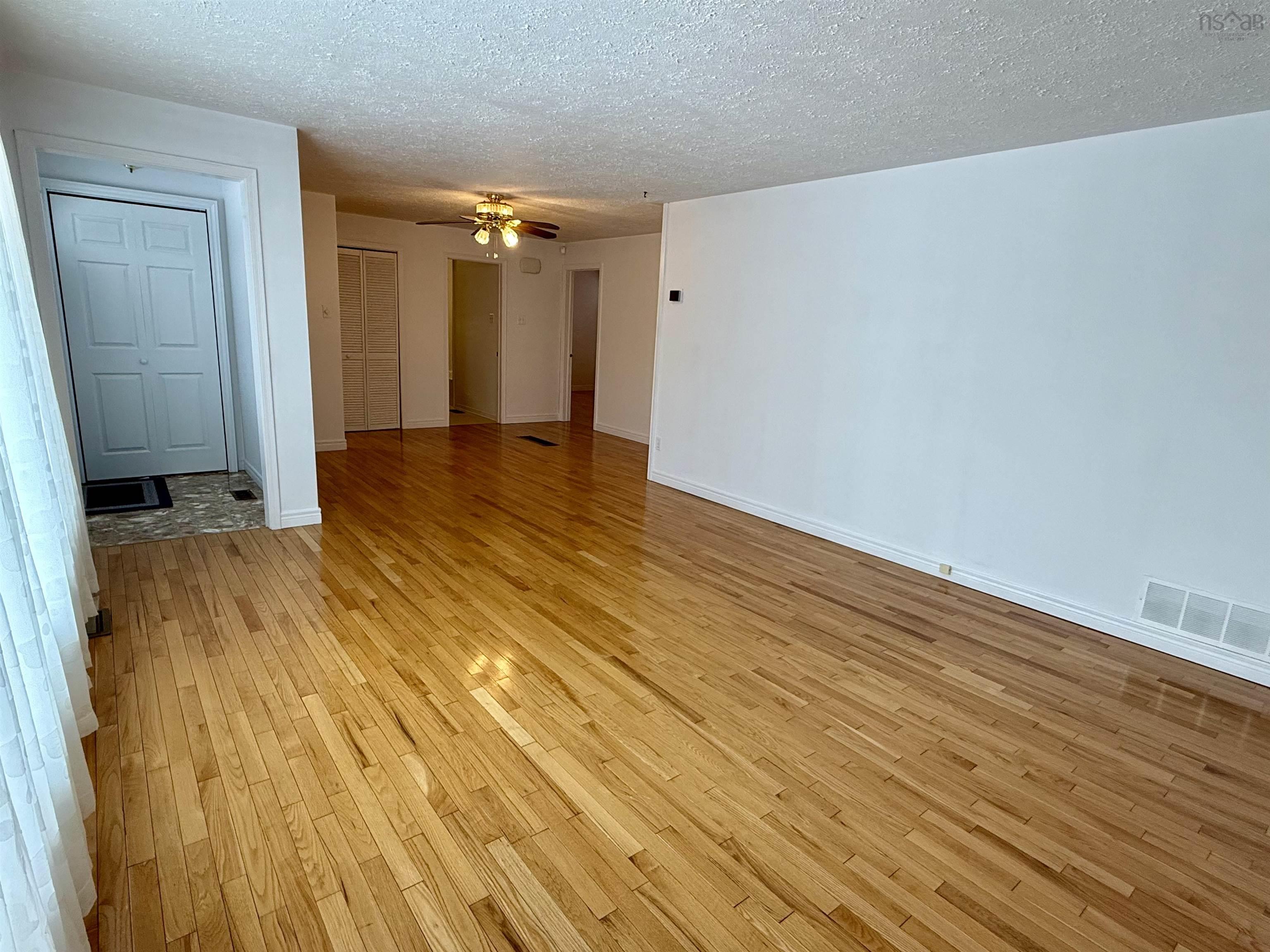 $394,500.00: 50 Kaullback Street, Truro