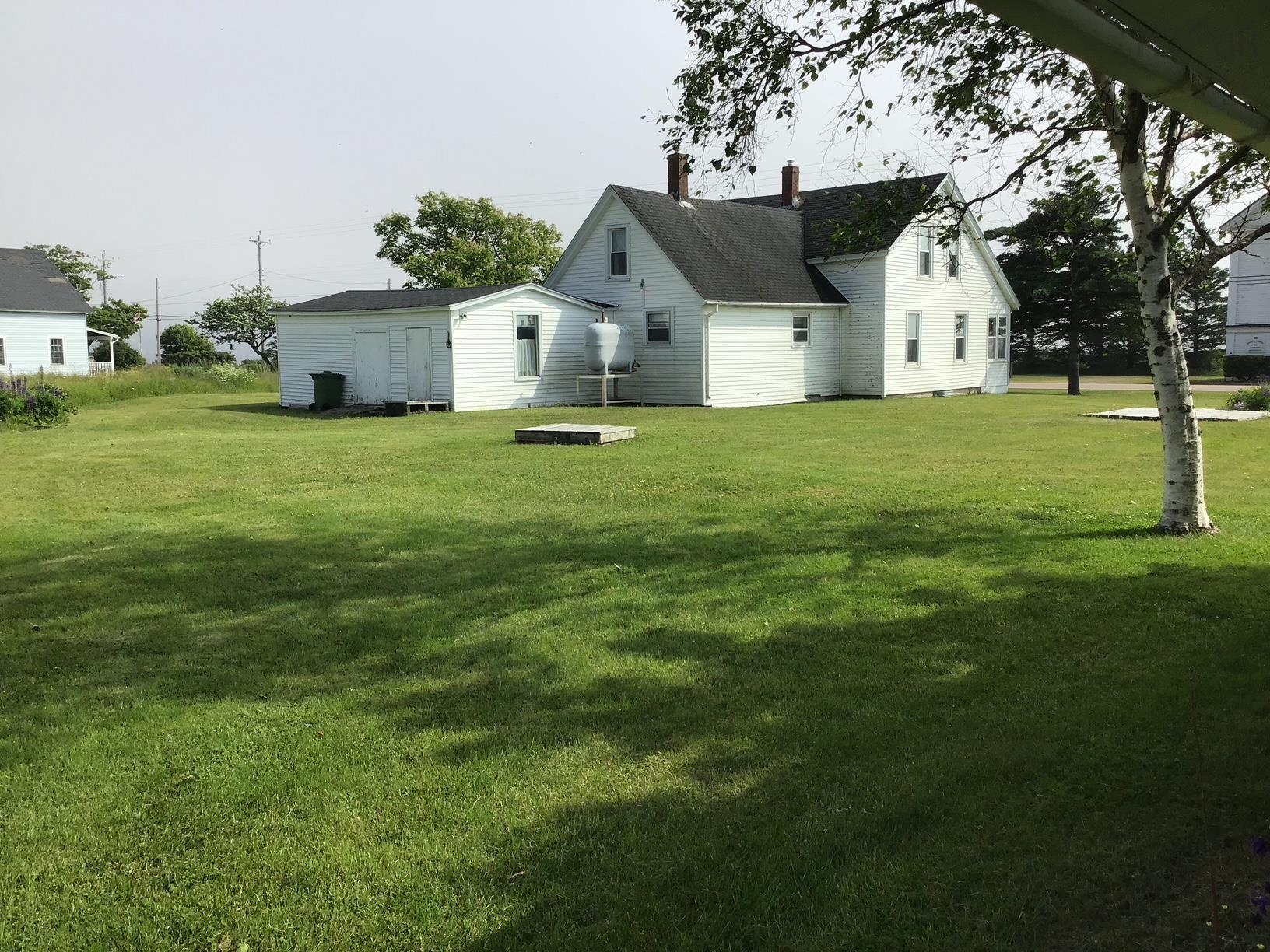 $199,000.00: 3685 Highway 209, Advocate Harbour